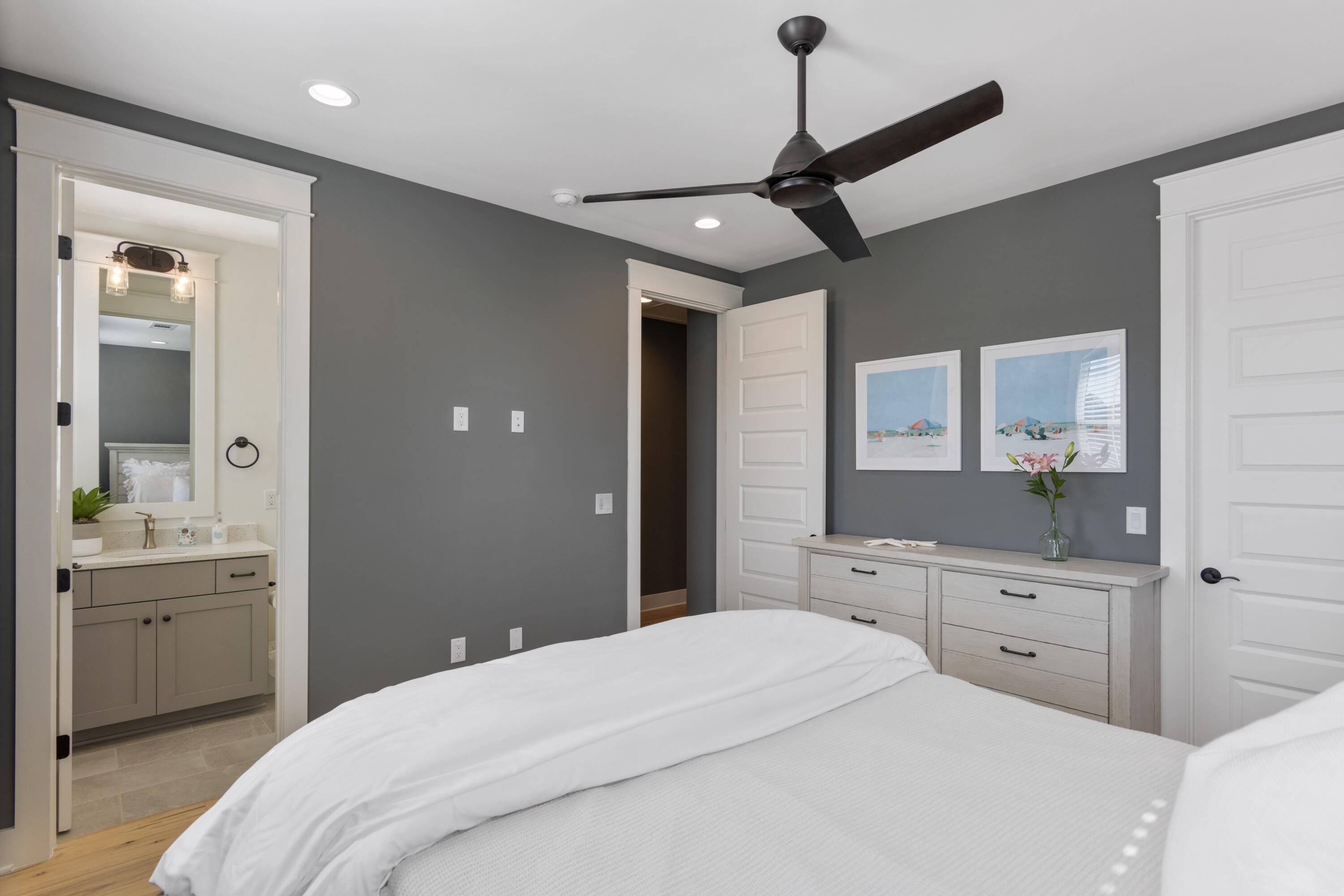 RidgeWalk - Residential