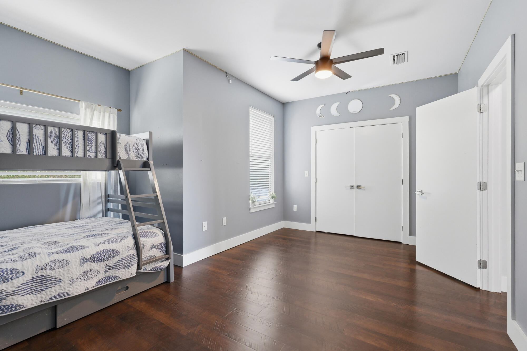 LE CHATEAU - Residential