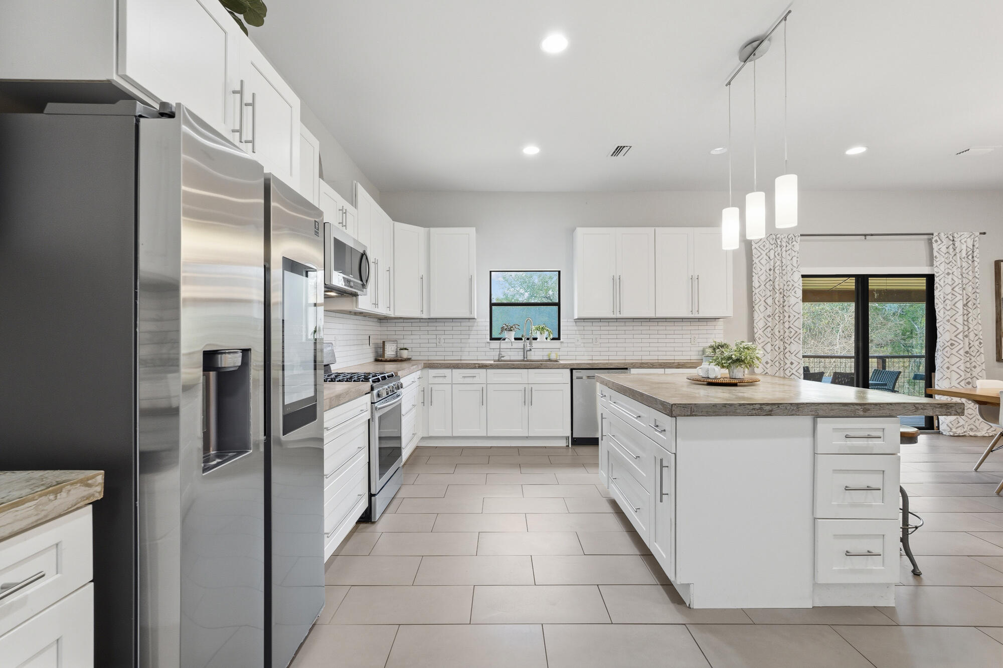 LE CHATEAU - Residential