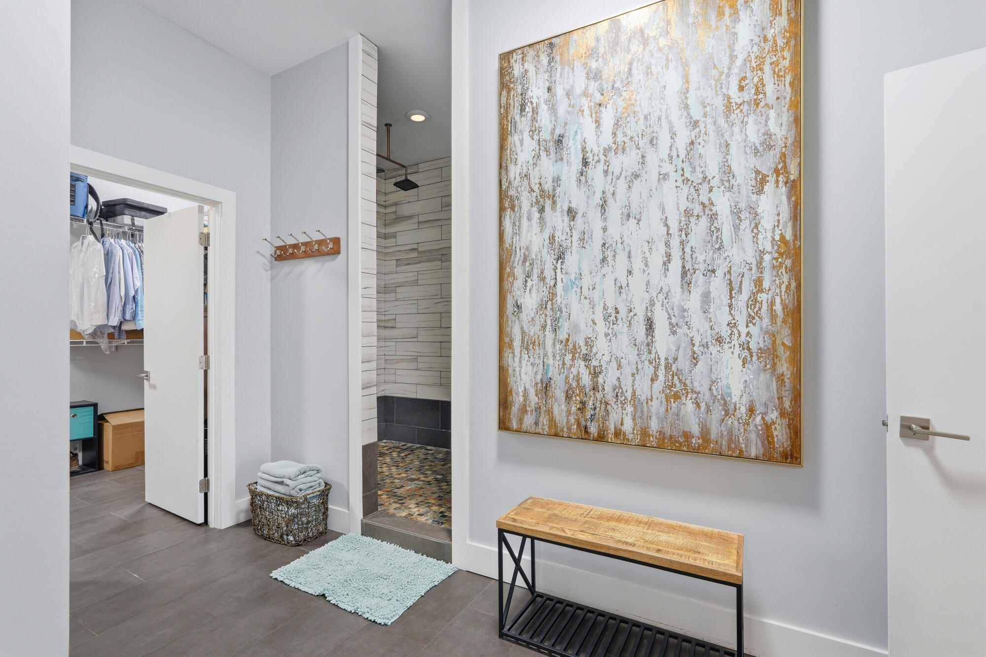 LE CHATEAU - Residential