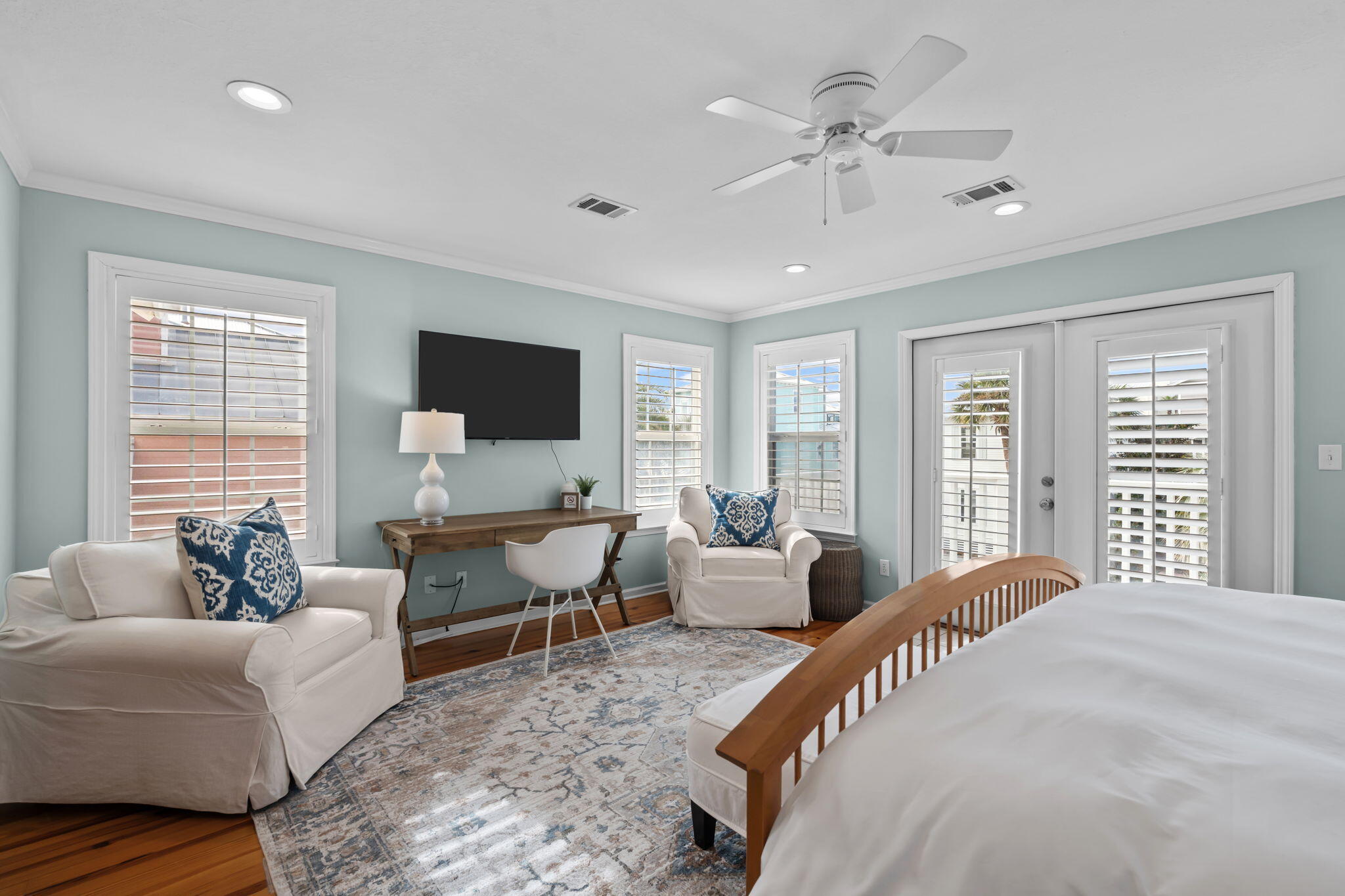 SUNRISE BEACH - Residential