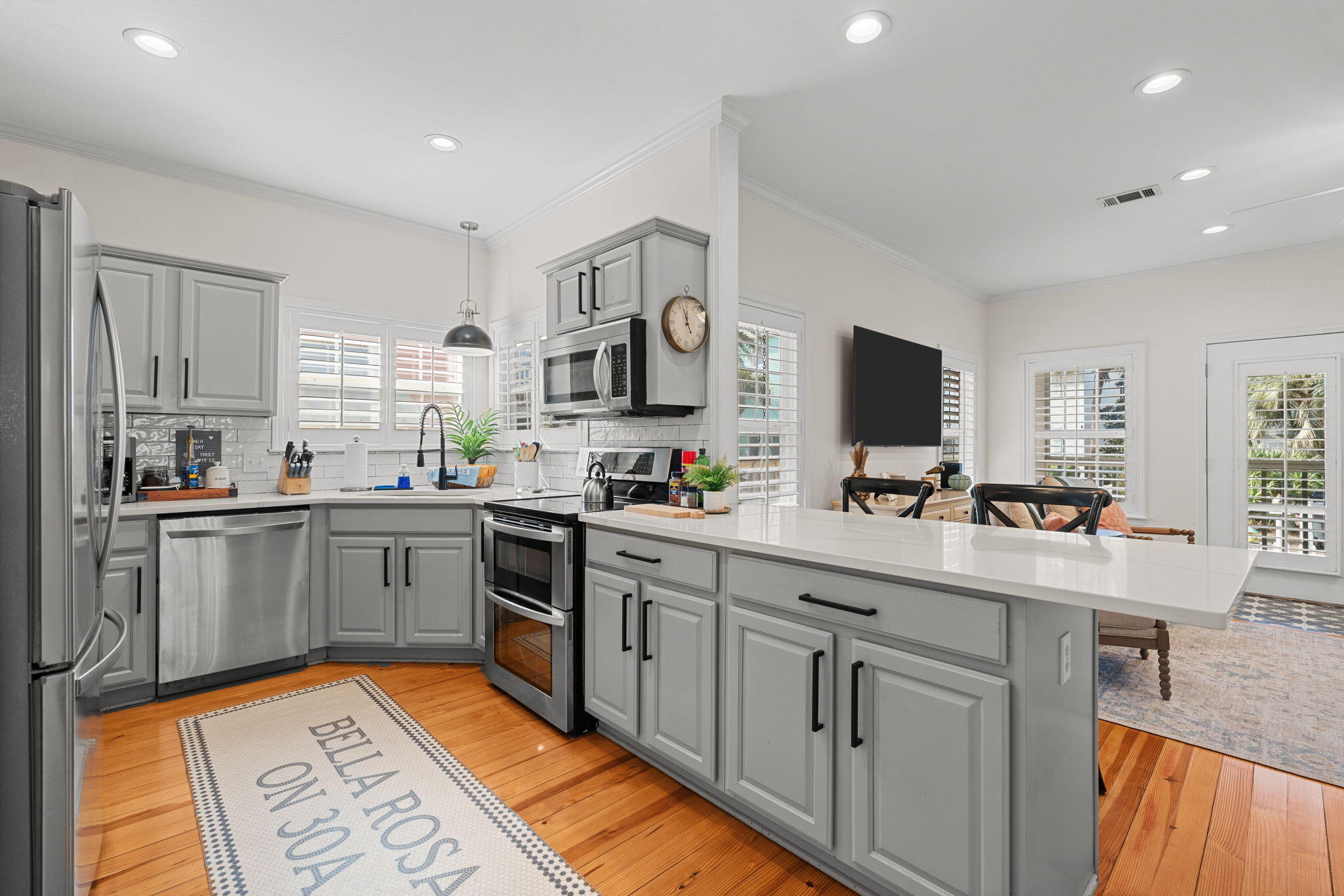 SUNRISE BEACH - Residential