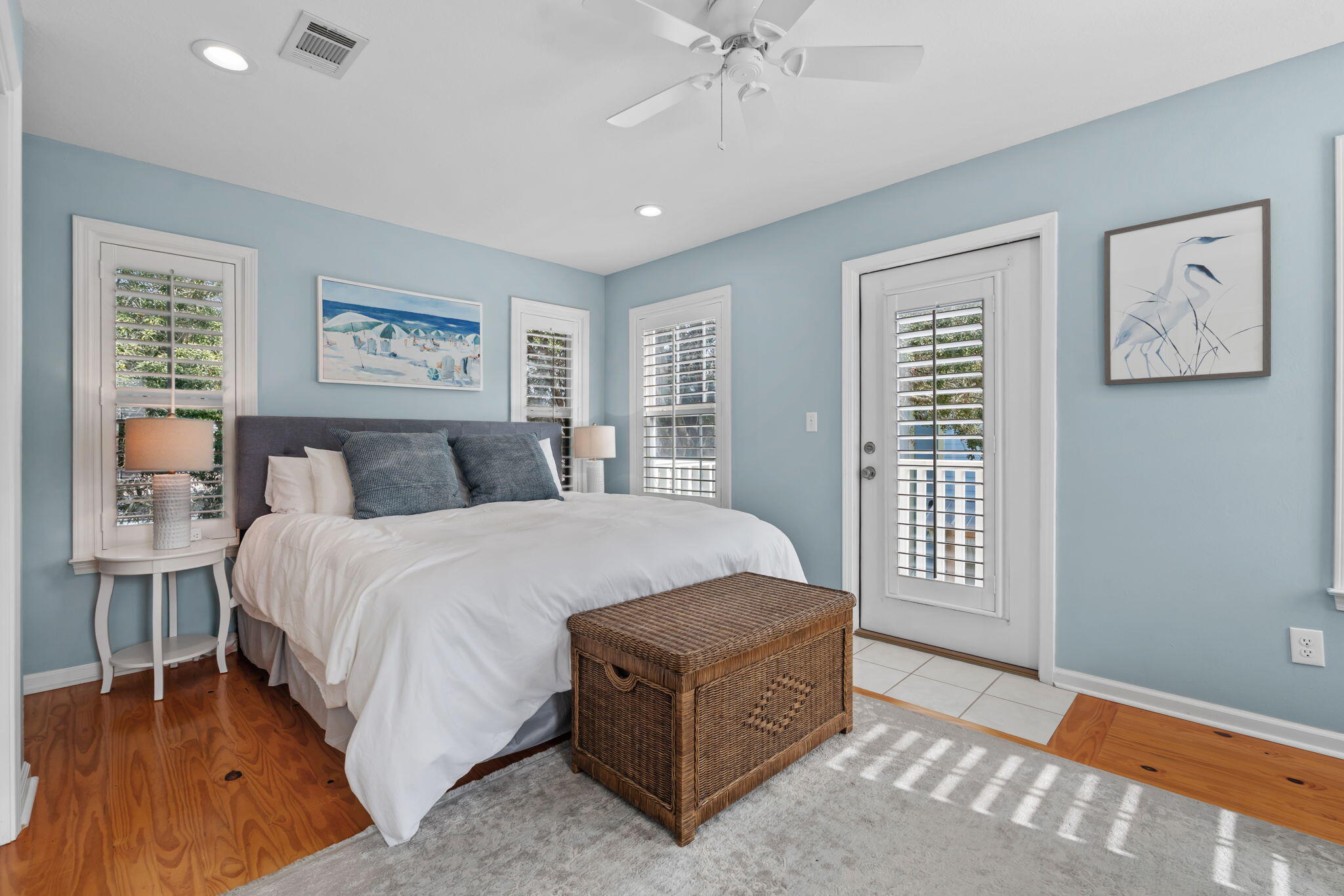 SUNRISE BEACH - Residential