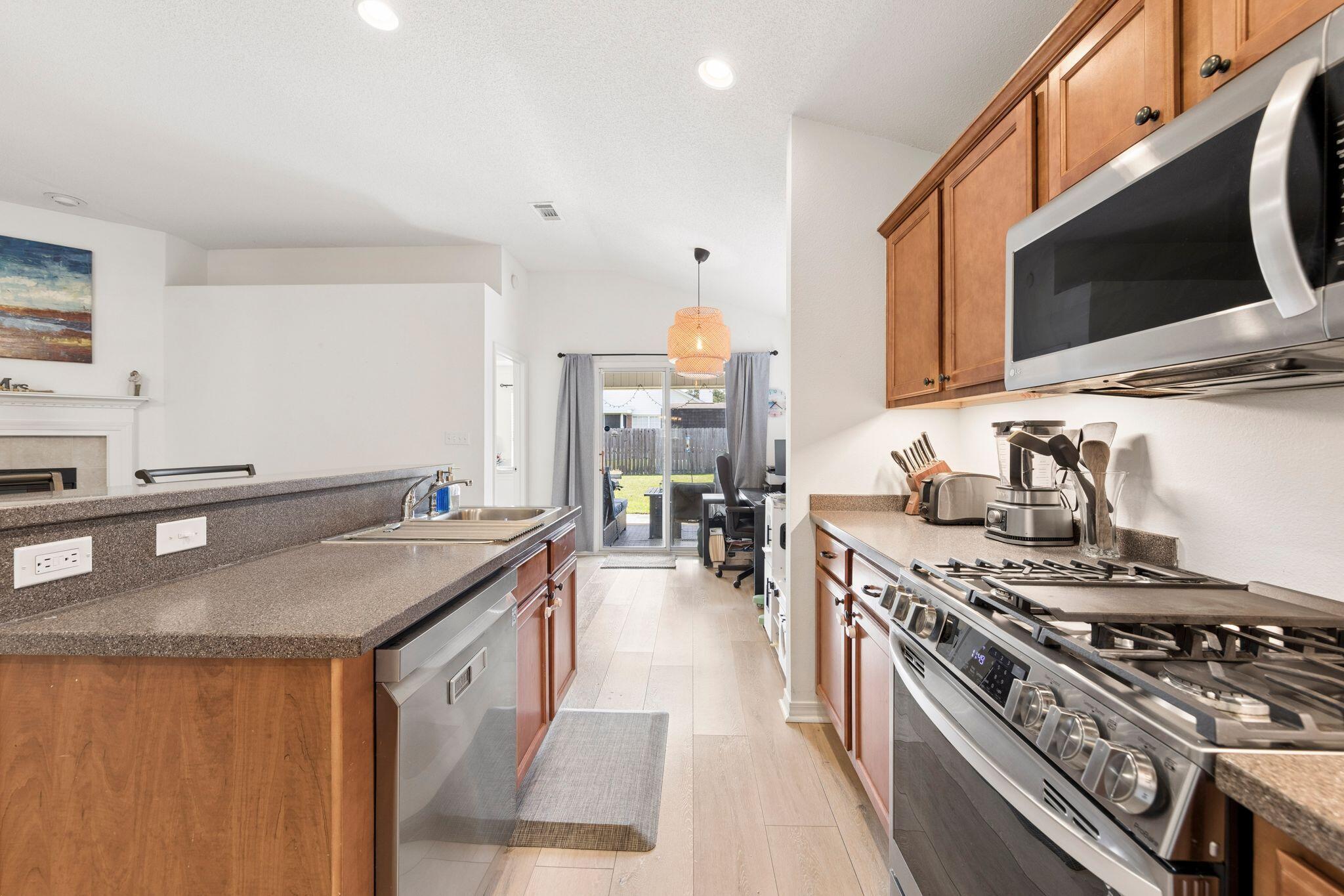 AIRWAY OAKS - Residential