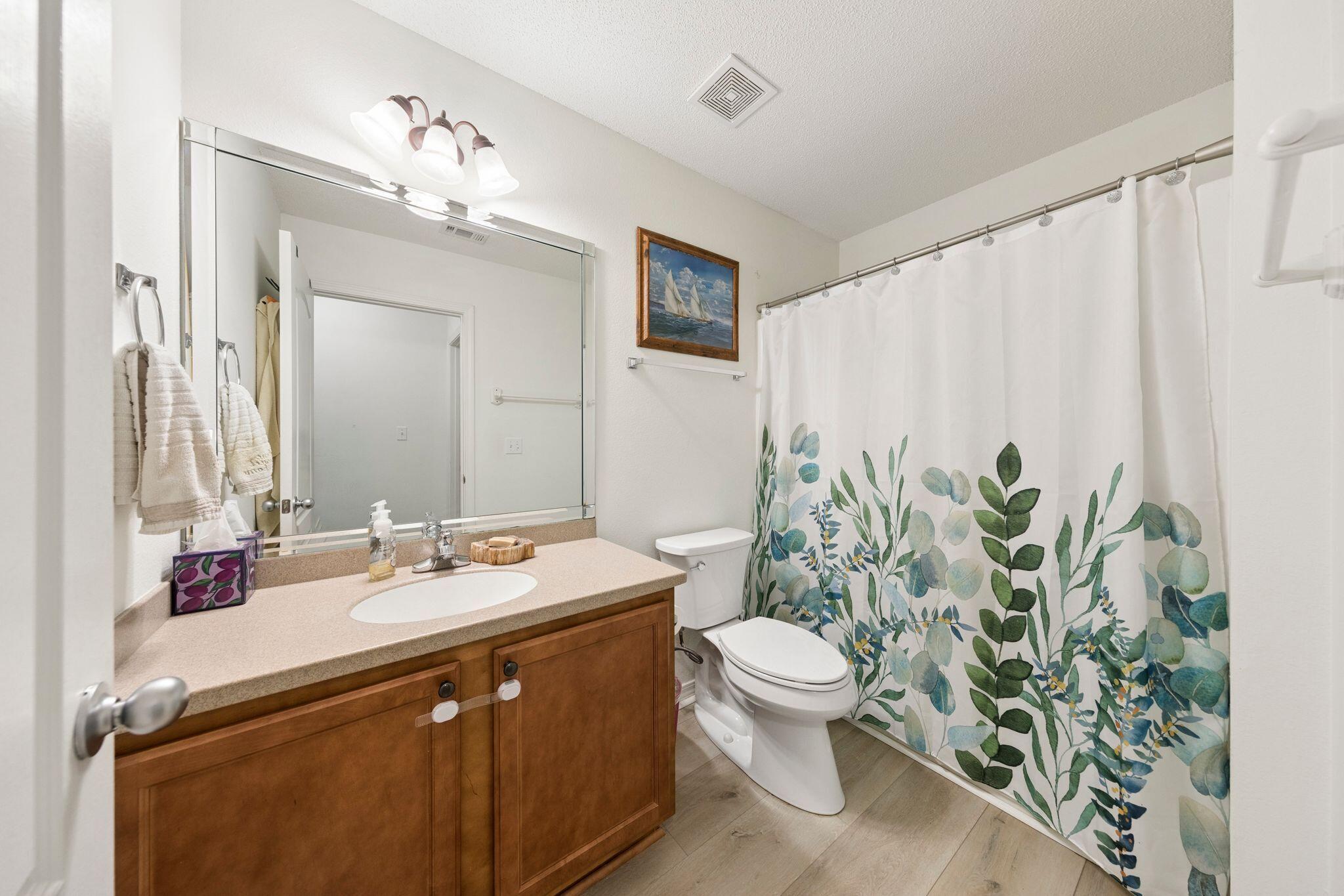 AIRWAY OAKS - Residential