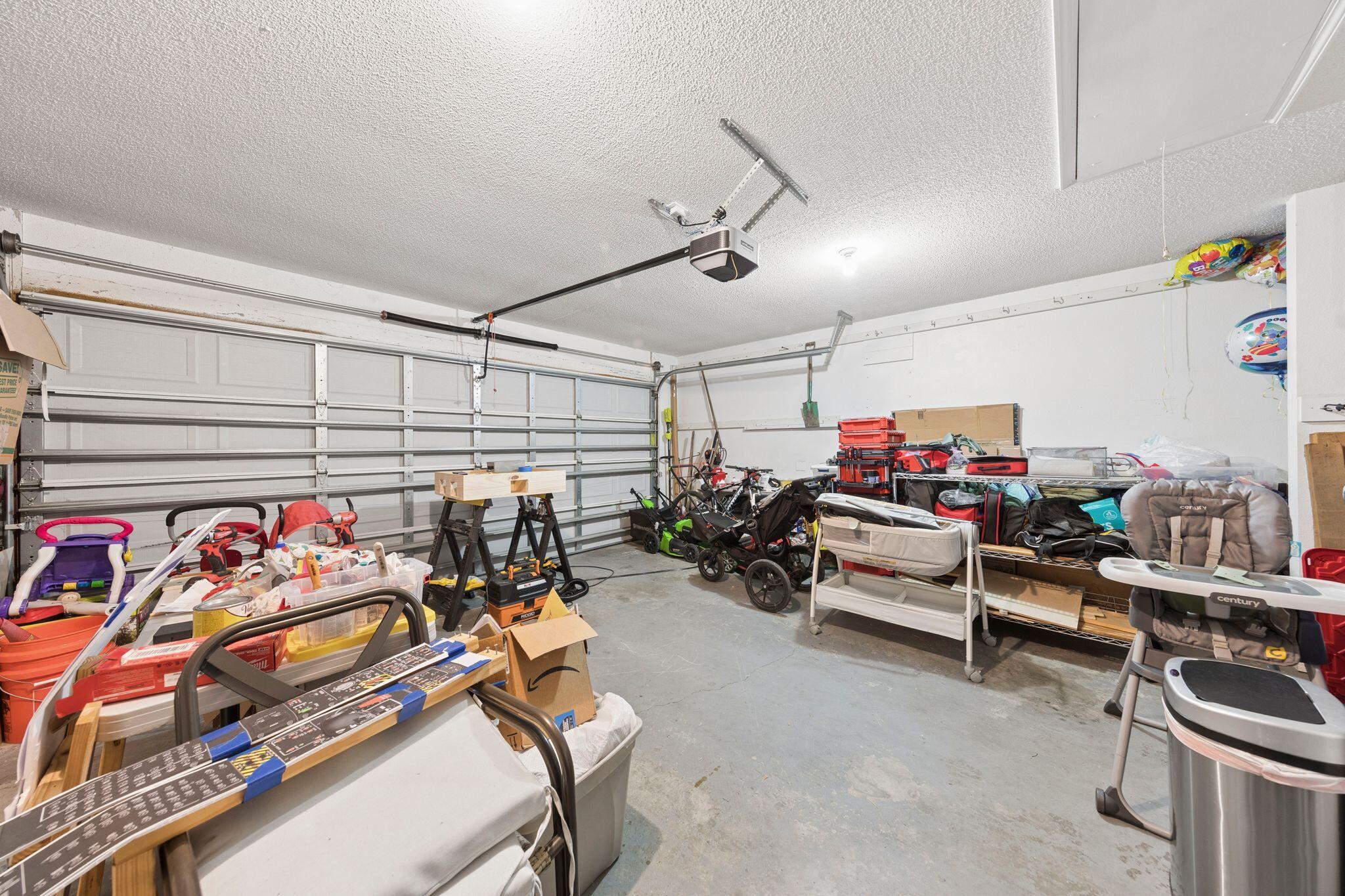 AIRWAY OAKS - Residential