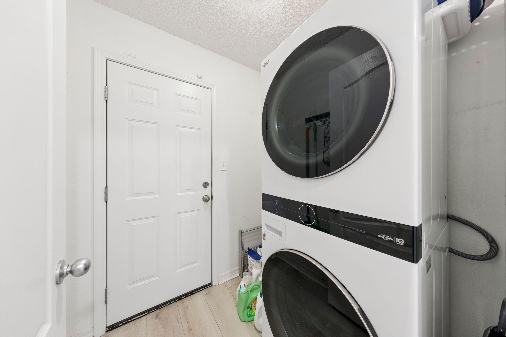 AIRWAY OAKS - Residential