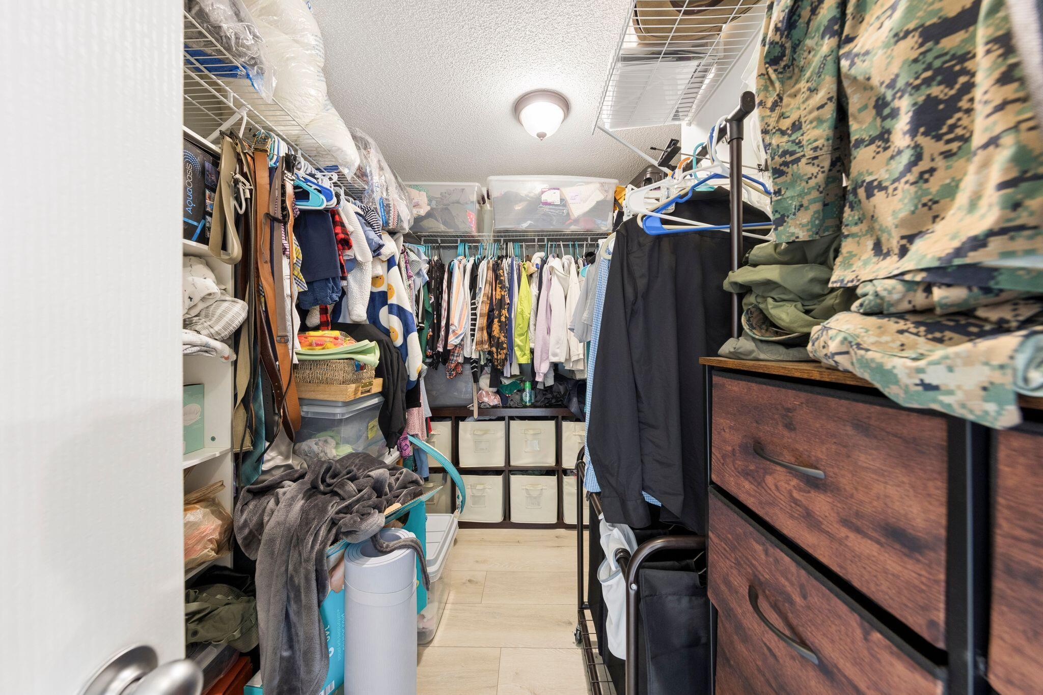 AIRWAY OAKS - Residential