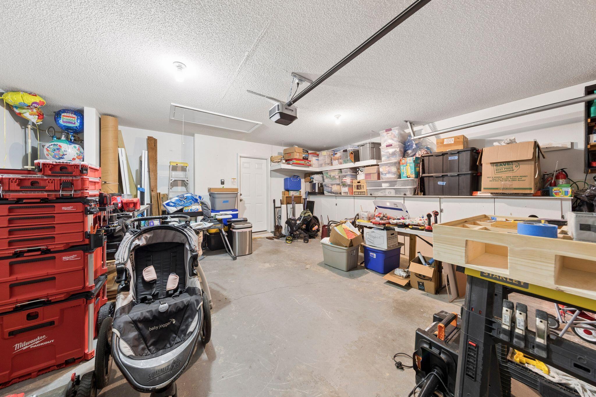 AIRWAY OAKS - Residential