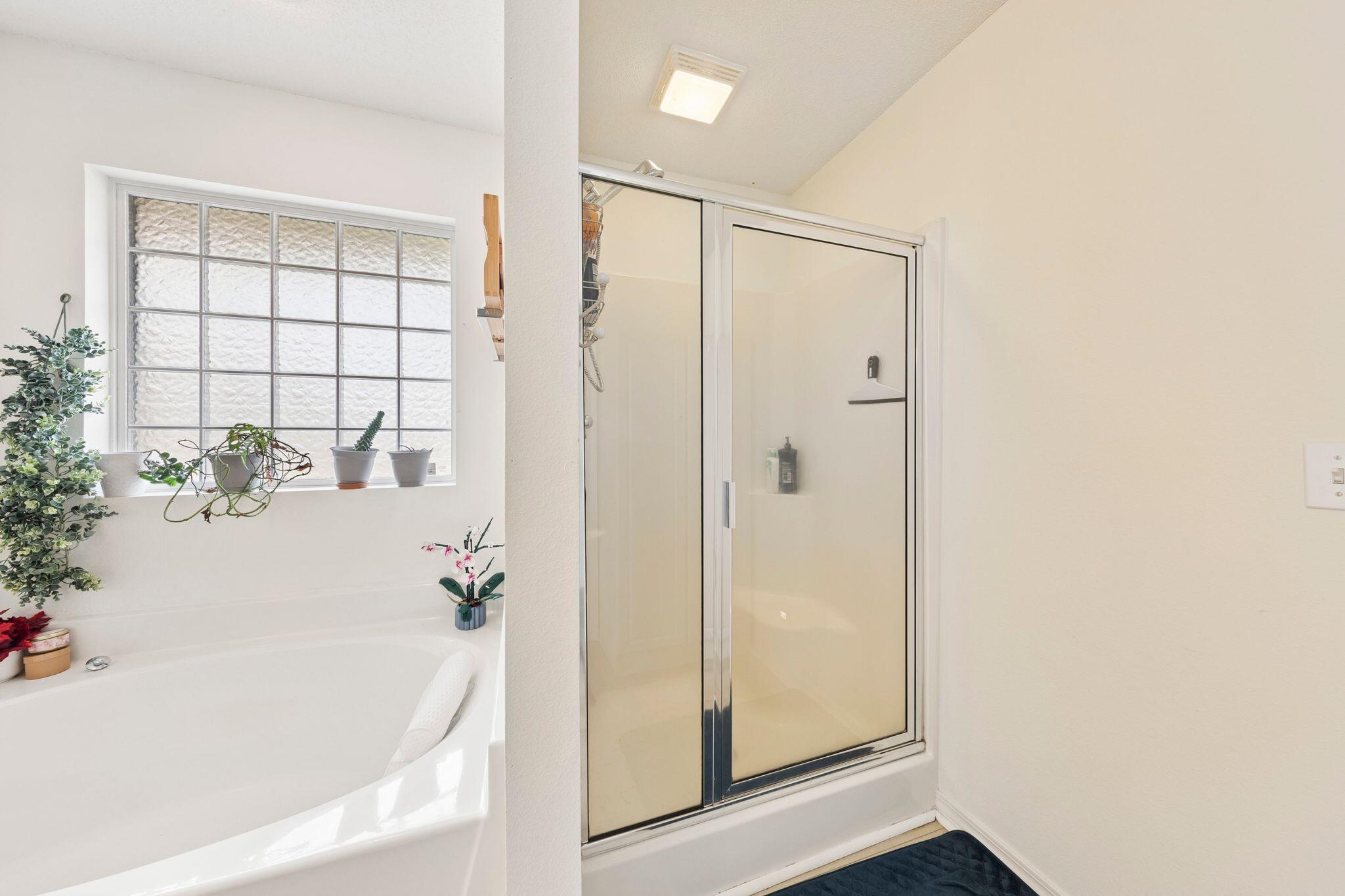 AIRWAY OAKS - Residential