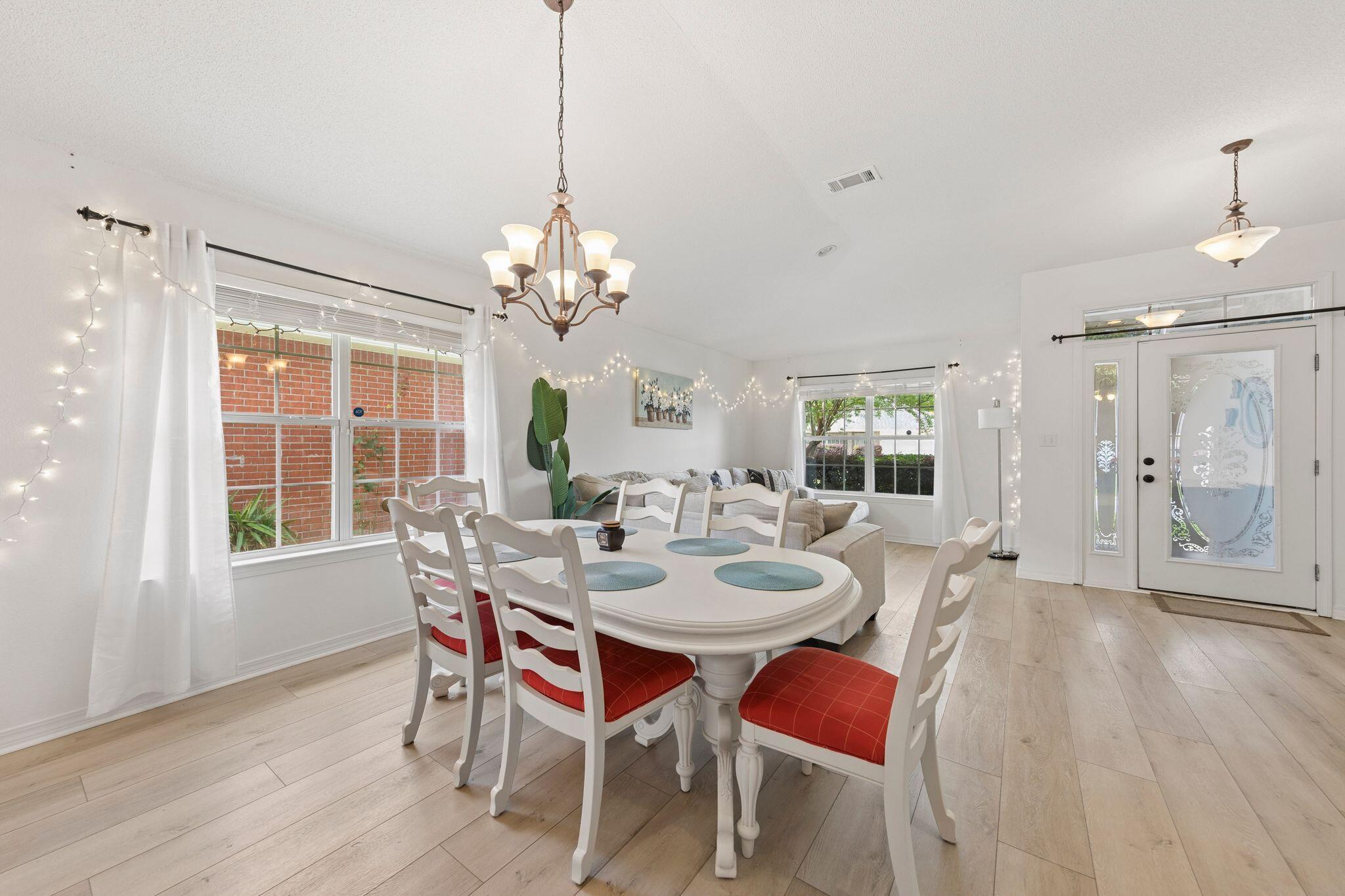 AIRWAY OAKS - Residential