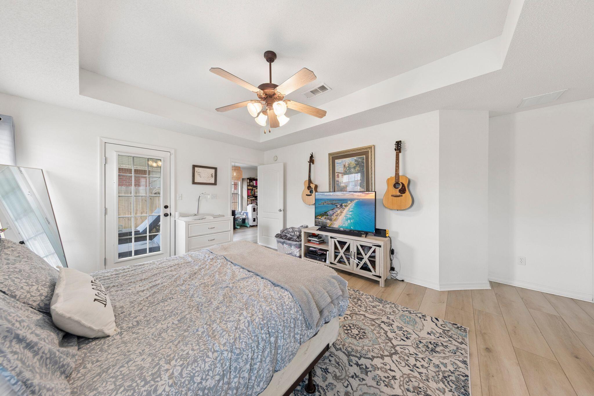 AIRWAY OAKS - Residential