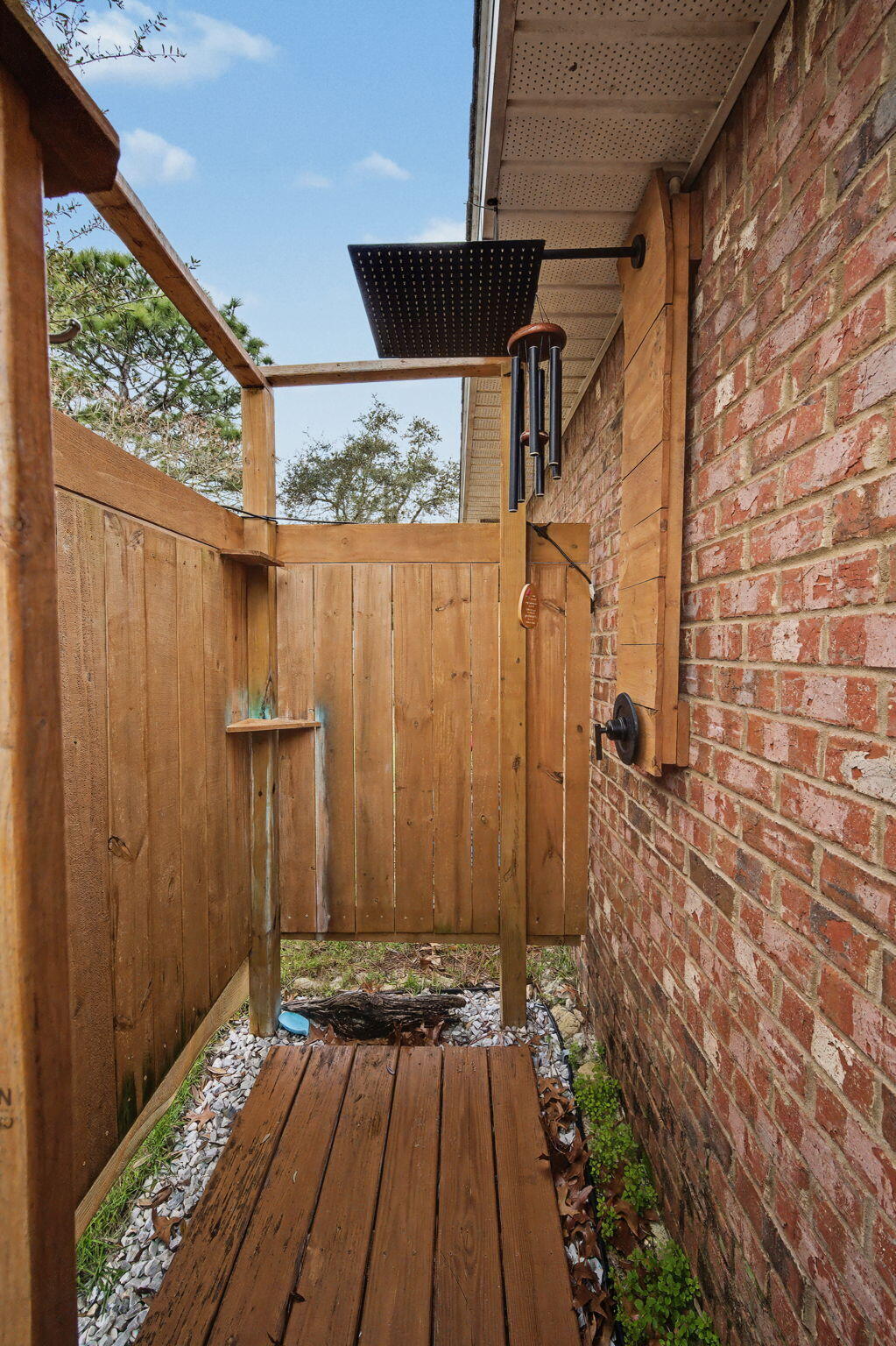 CRESCENT SHORES - Residential