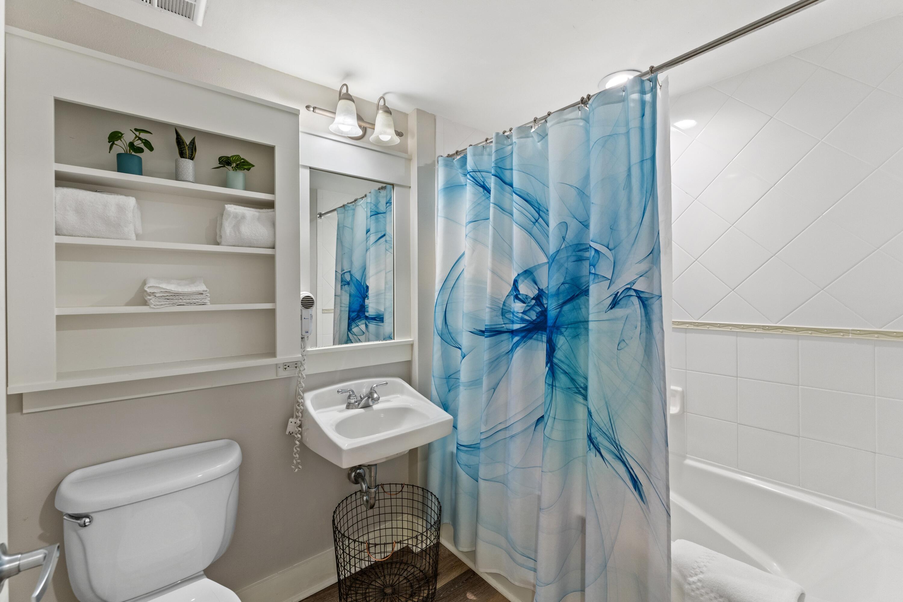 PILOT HOUSE - Residential