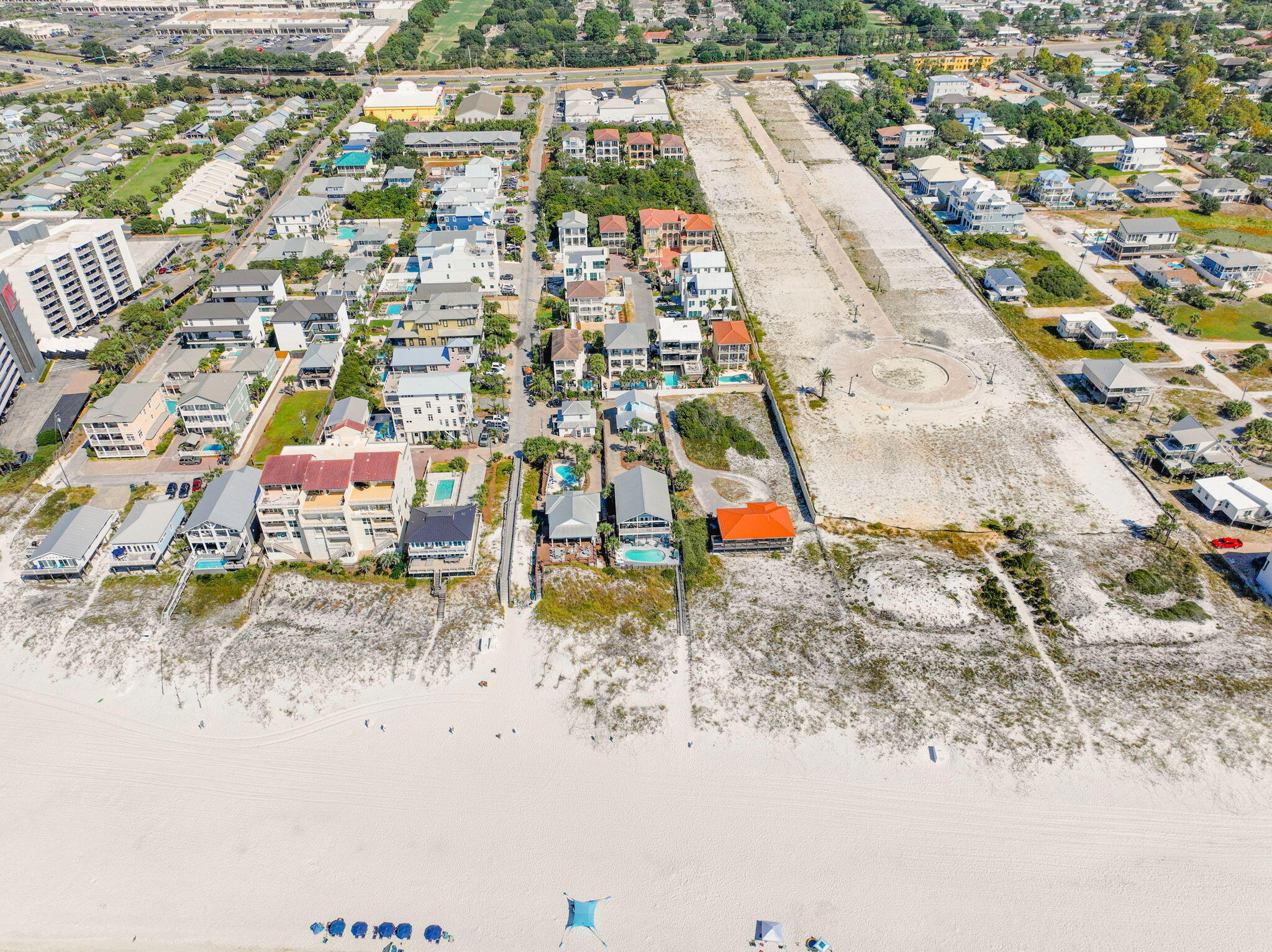 EMERALD DUNES - Residential