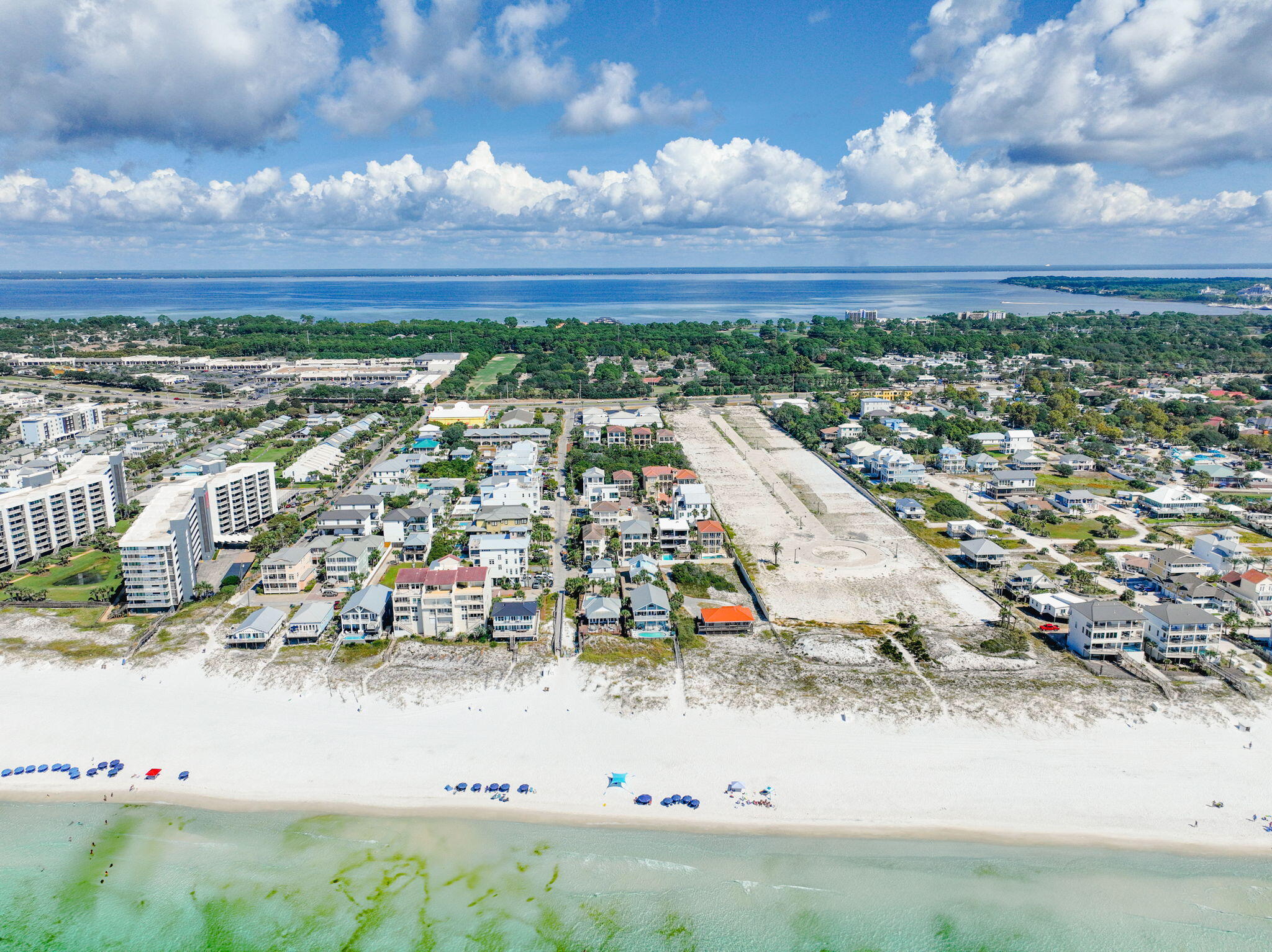 EMERALD DUNES - Residential