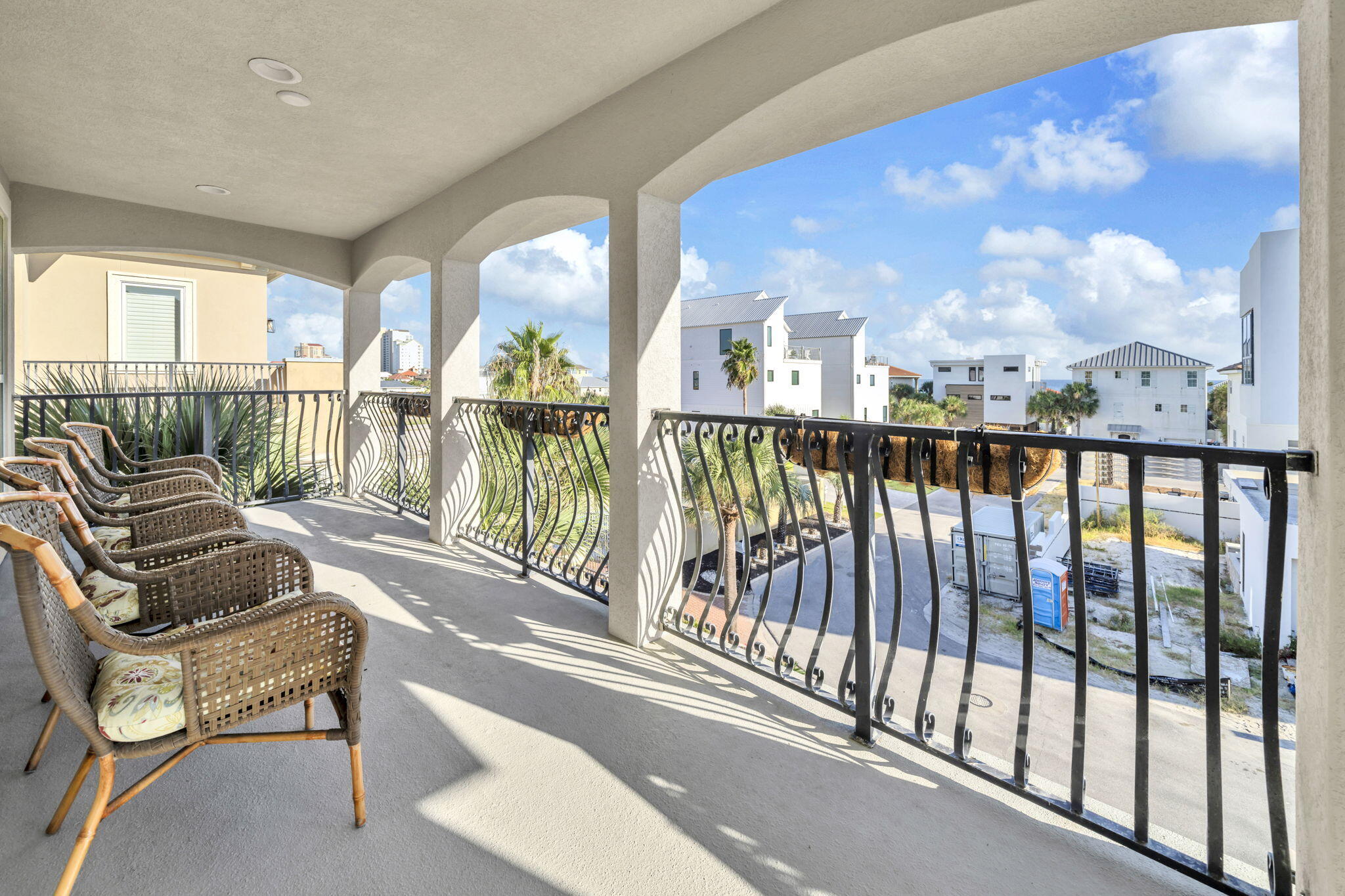 EMERALD DUNES - Residential