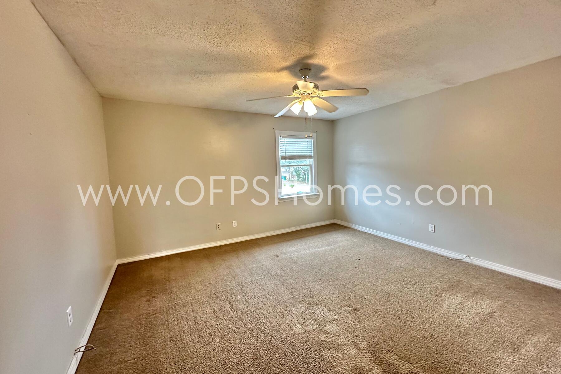 PORT DIXIE - Residential Lease