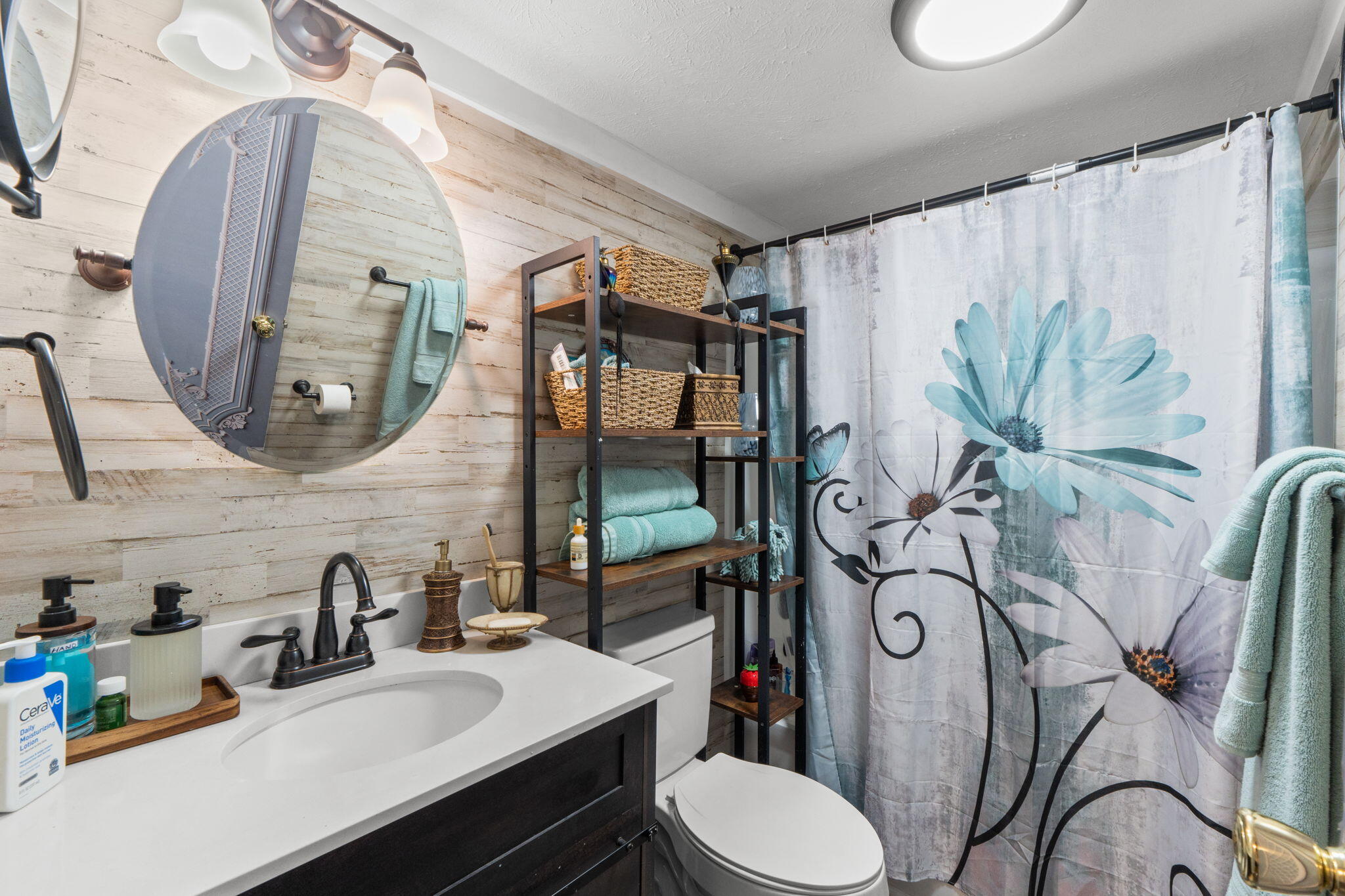 LAGUNA BEACH - Residential