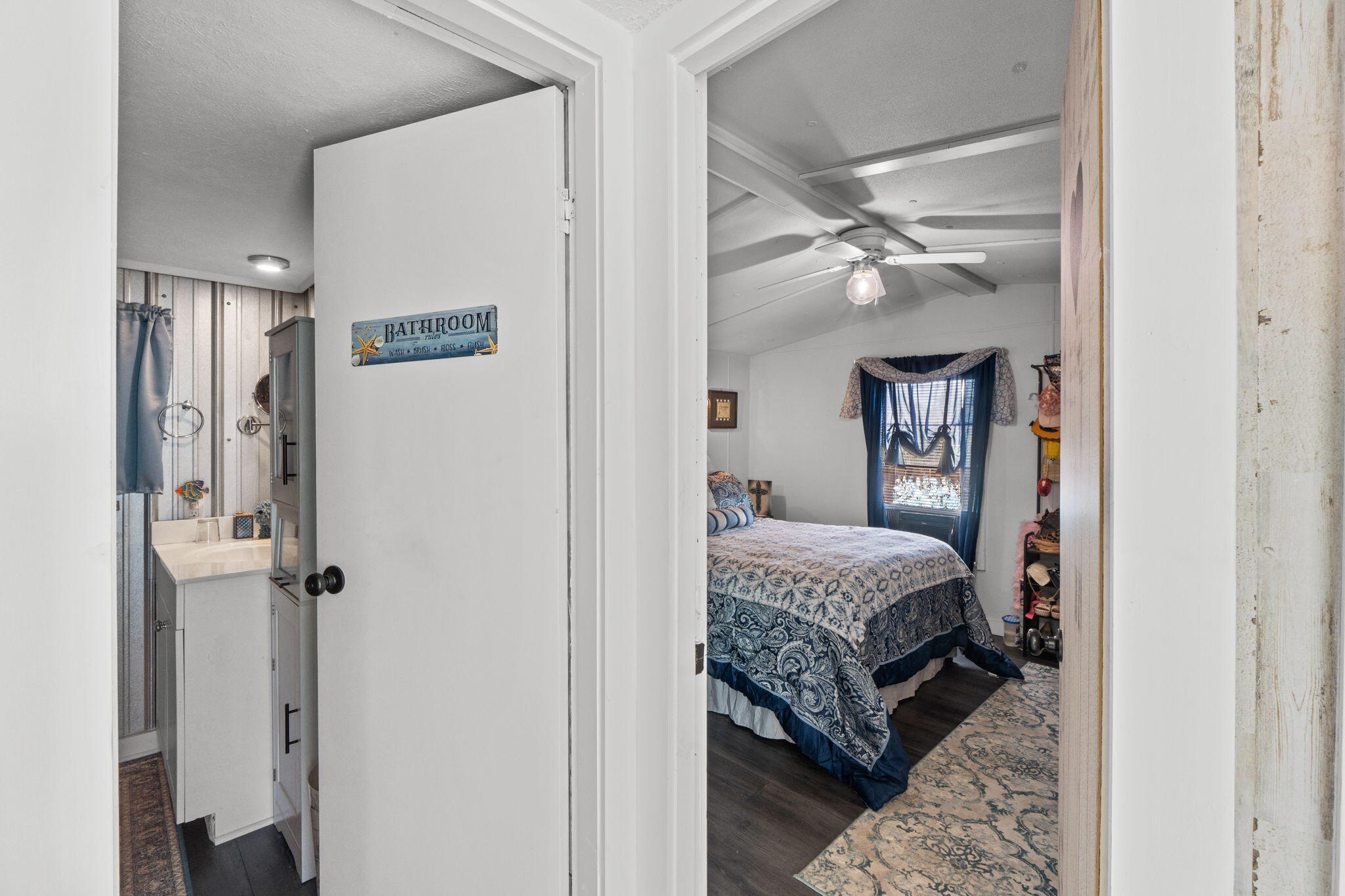 LAGUNA BEACH - Residential