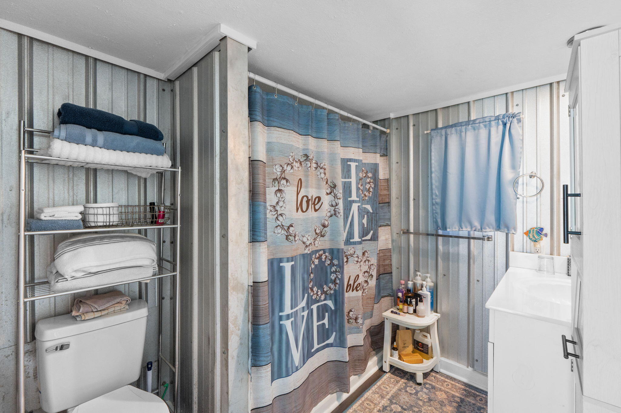 LAGUNA BEACH - Residential