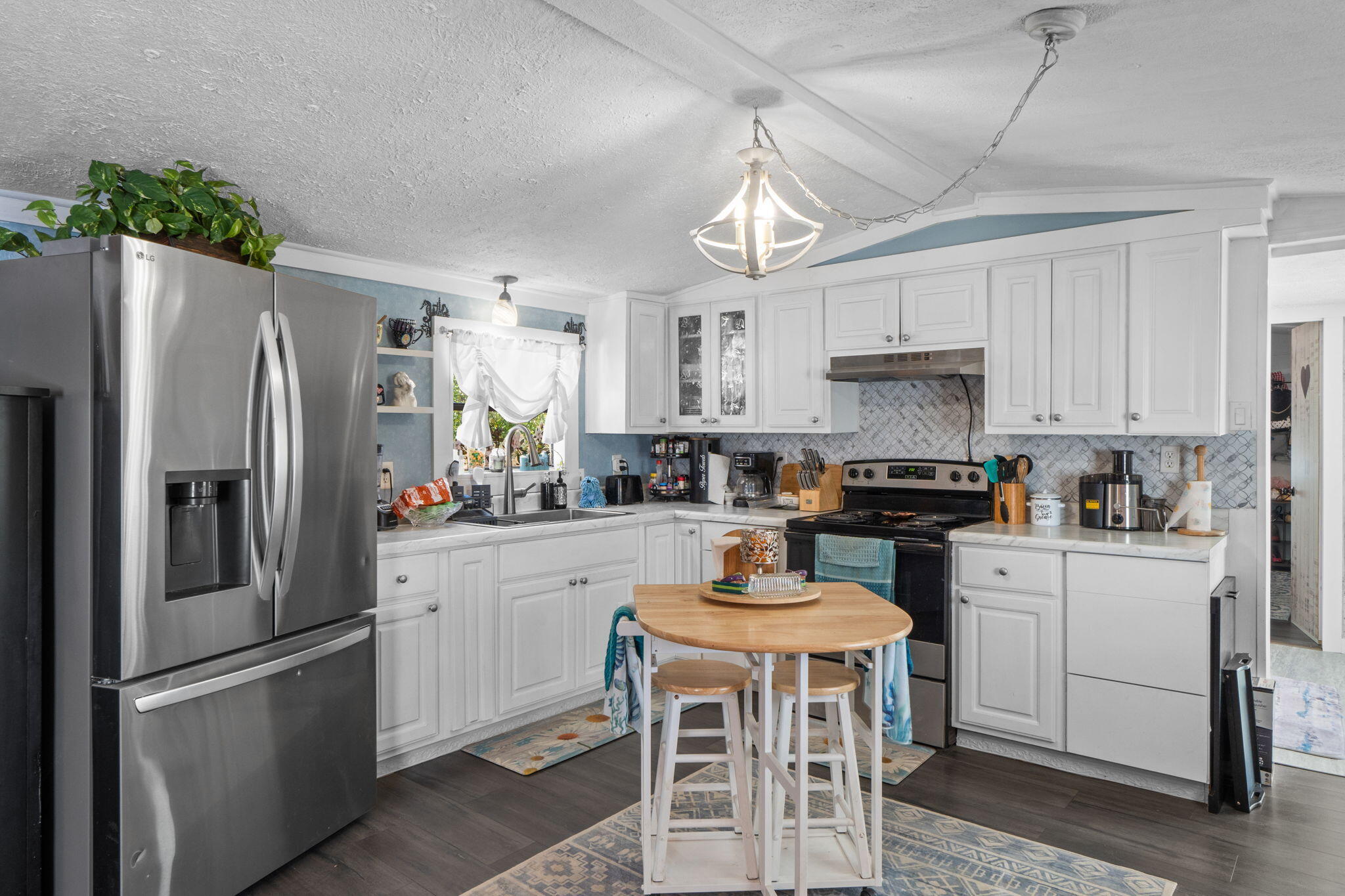 LAGUNA BEACH - Residential