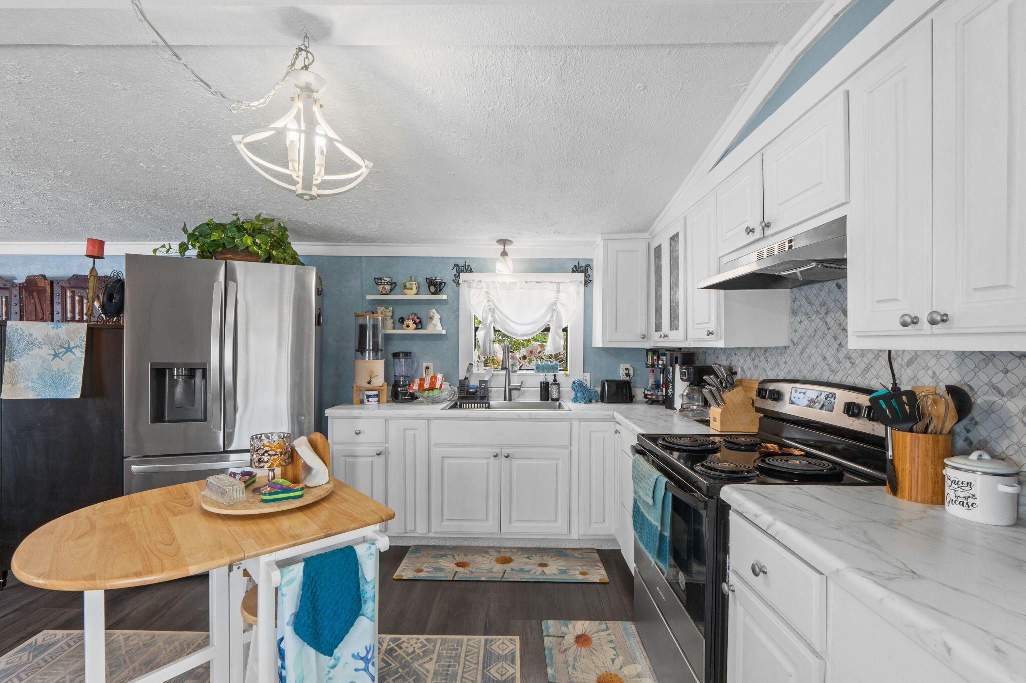 LAGUNA BEACH - Residential