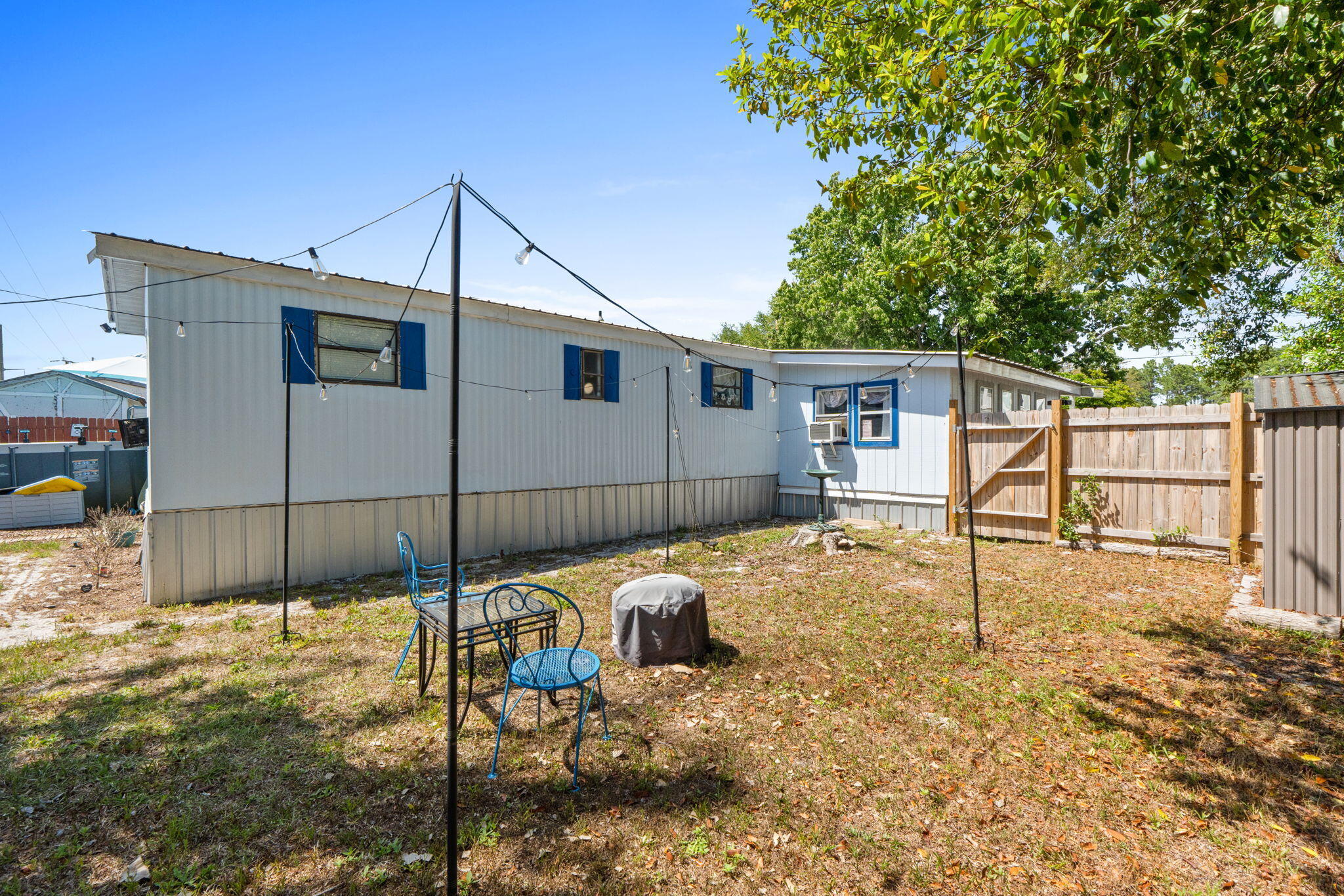 LAGUNA BEACH - Residential