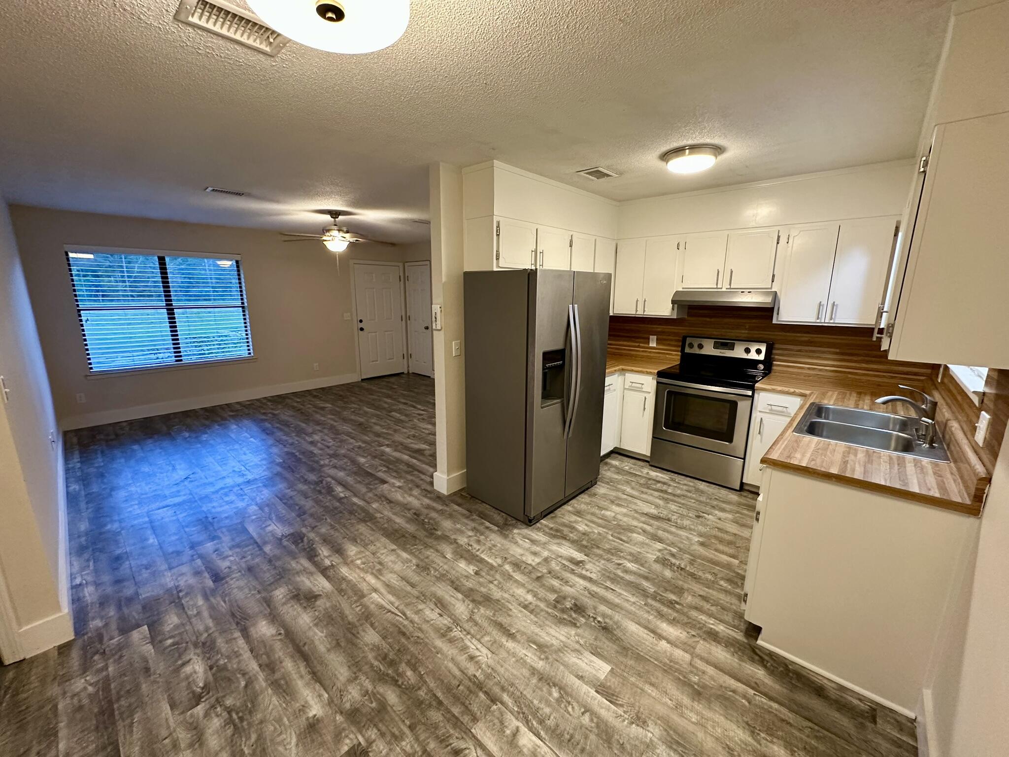 BLACK CREEK ESTATES - Residential Lease