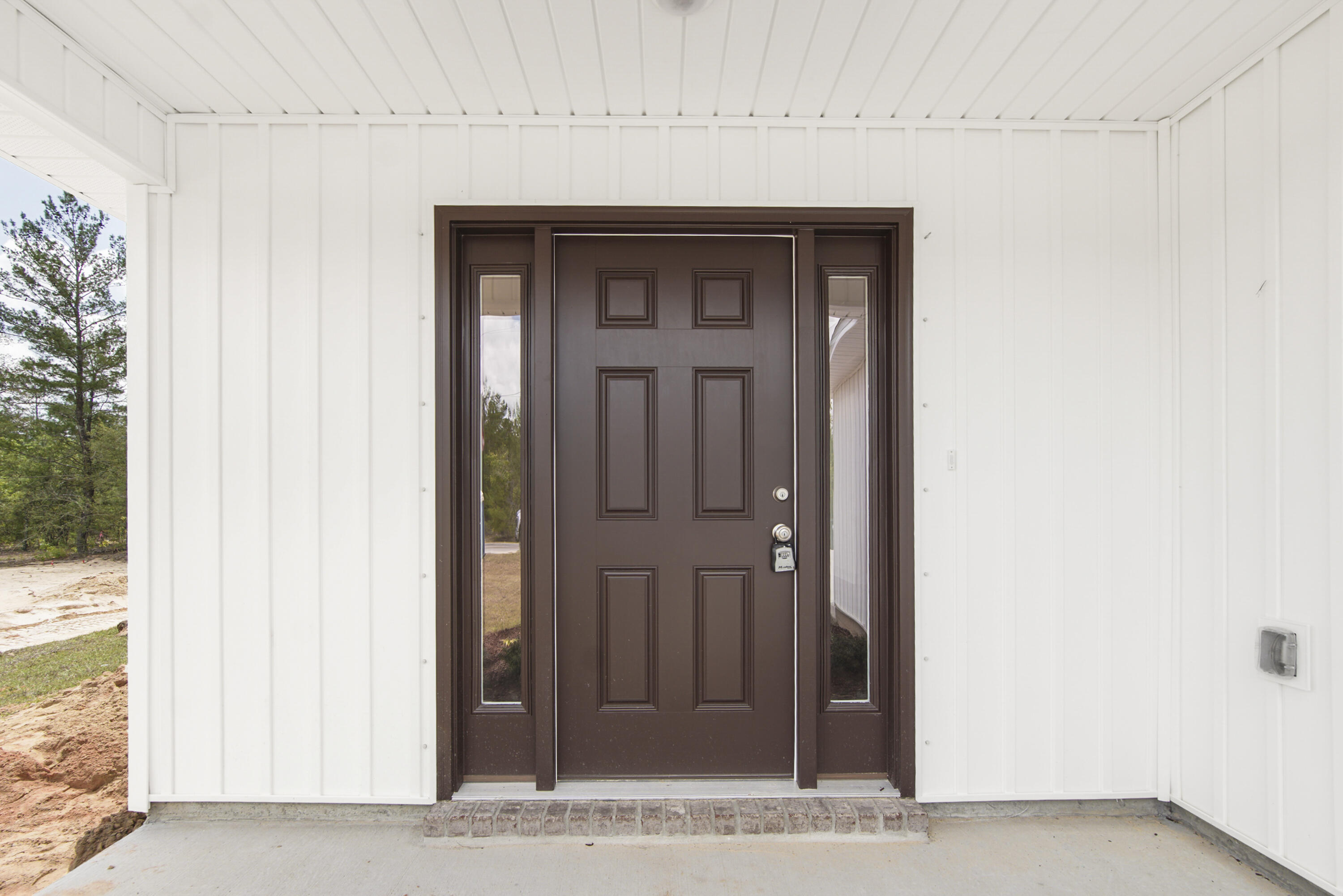 COUNTRY CLUB MANOR EAST - Residential