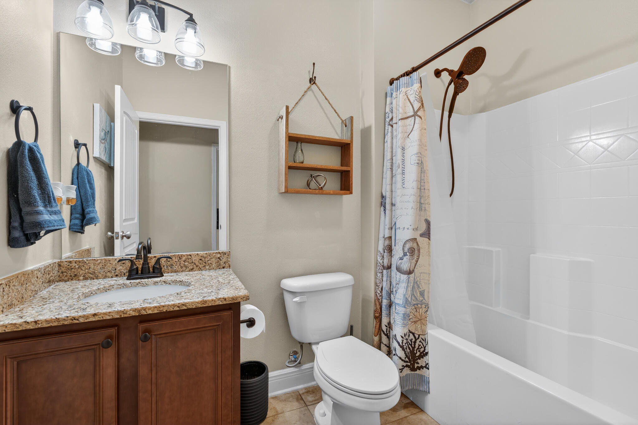 REDSTONE COMMONS - Residential