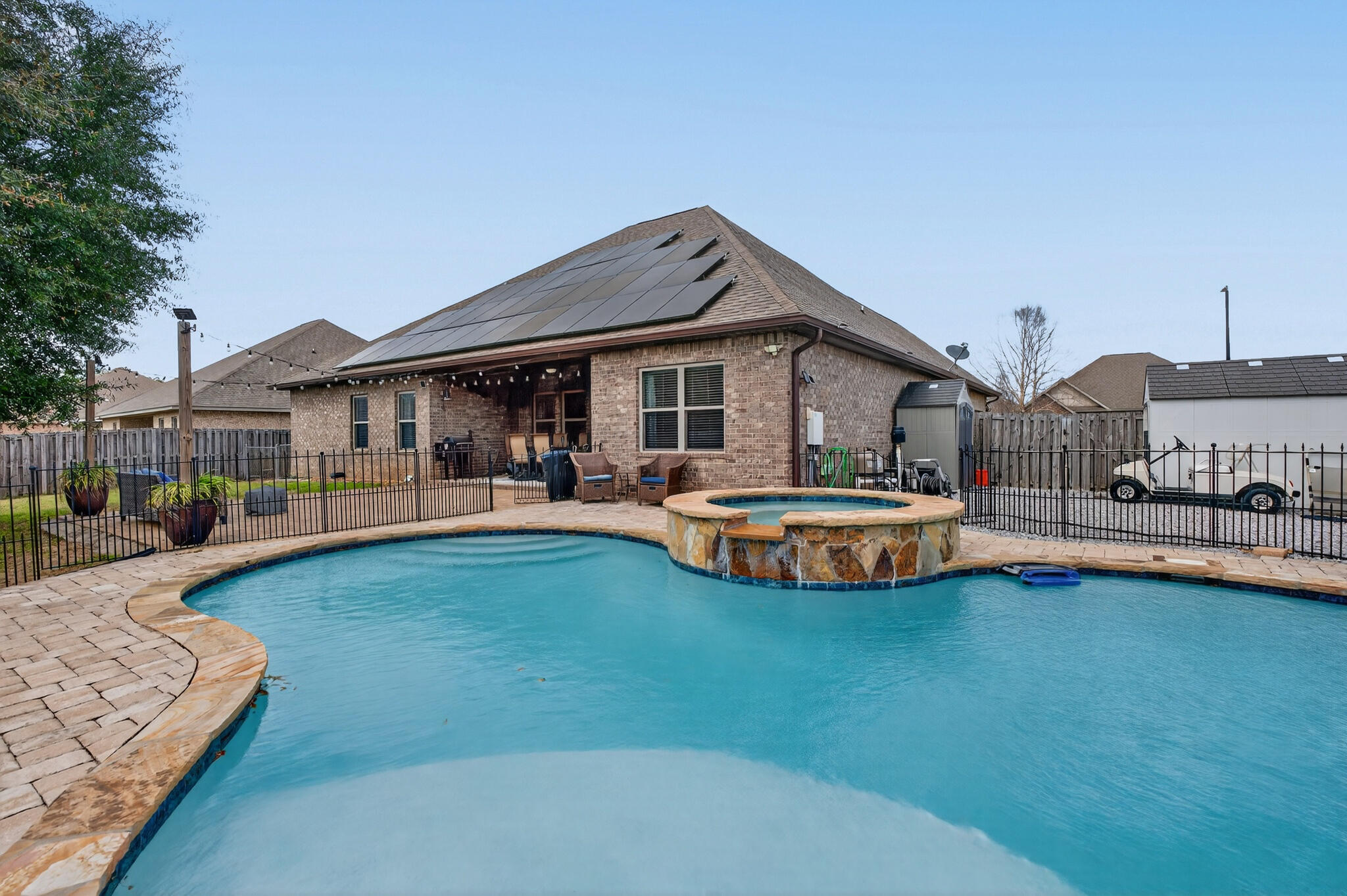 REDSTONE COMMONS - Residential