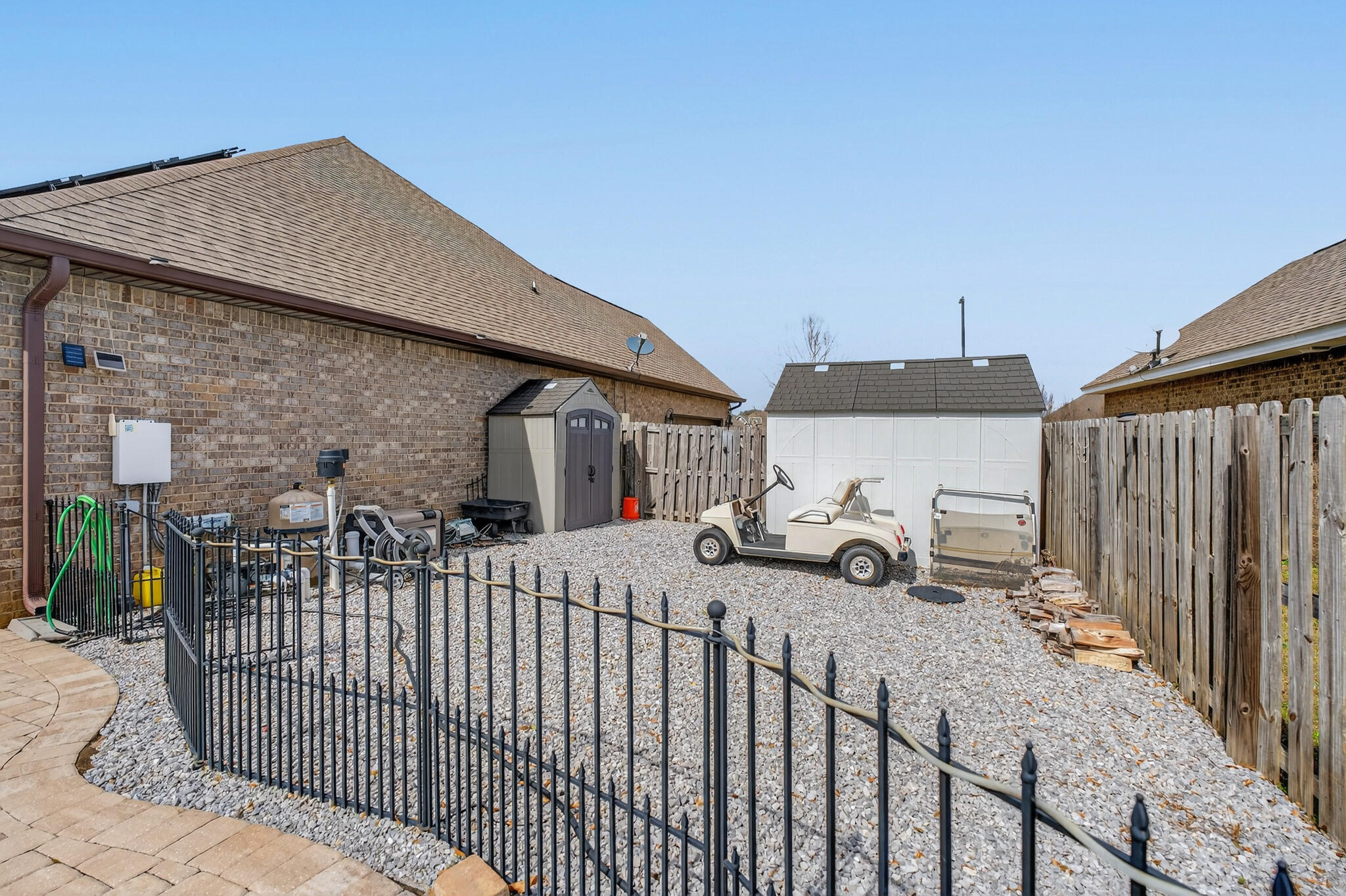 REDSTONE COMMONS - Residential