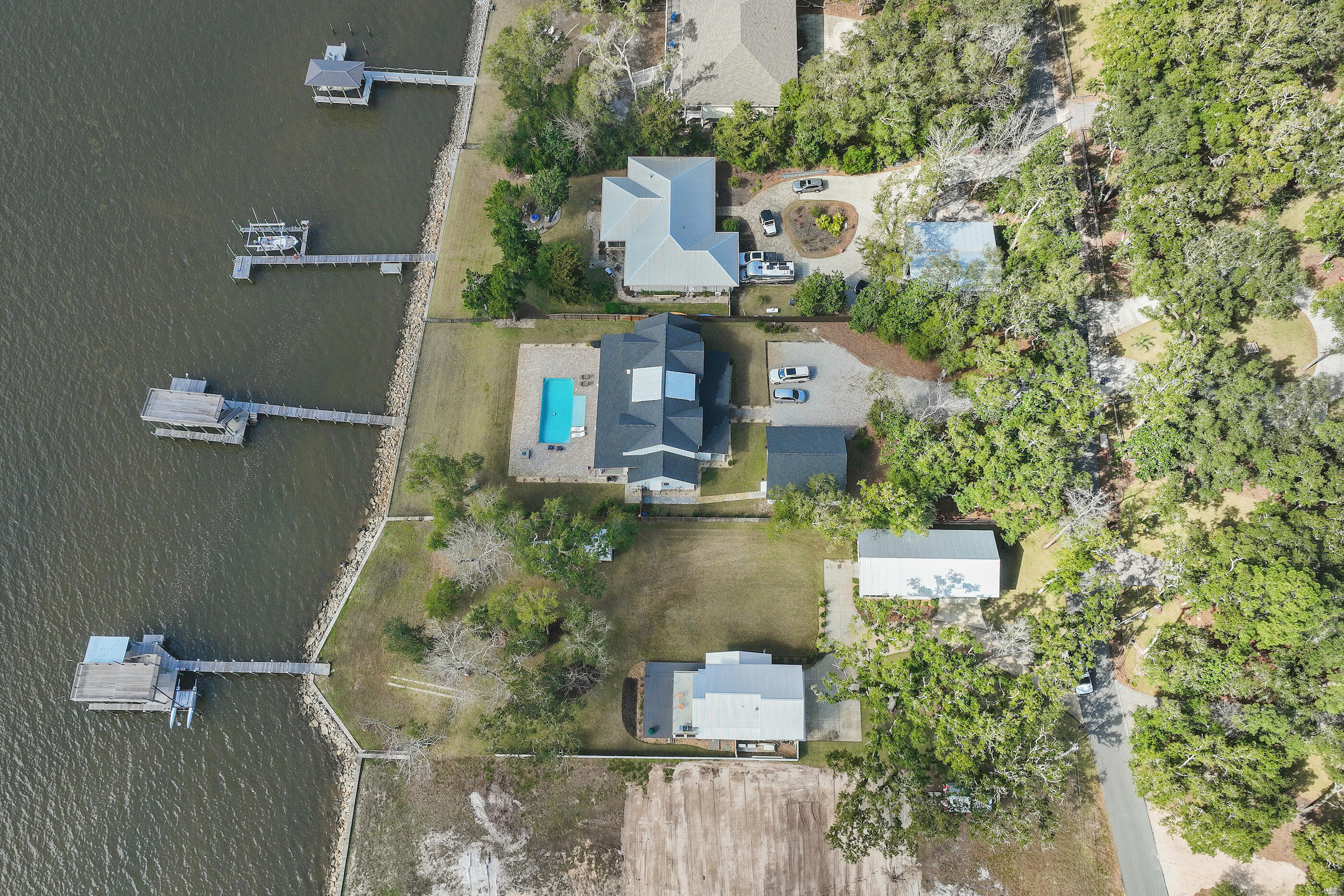 BAYVIEW - Residential