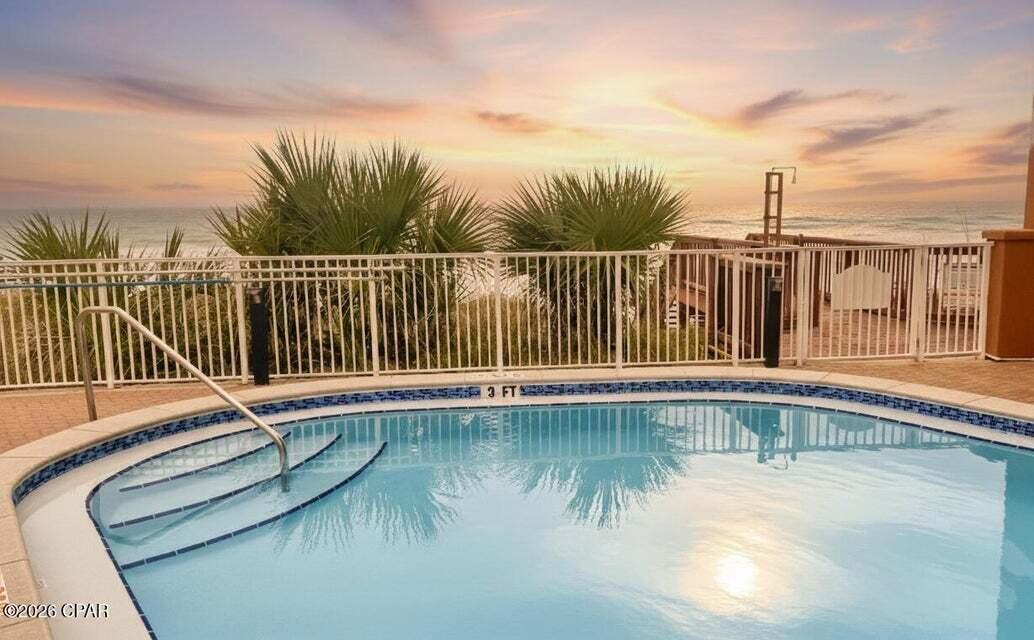 TROPIC WINDS - Residential