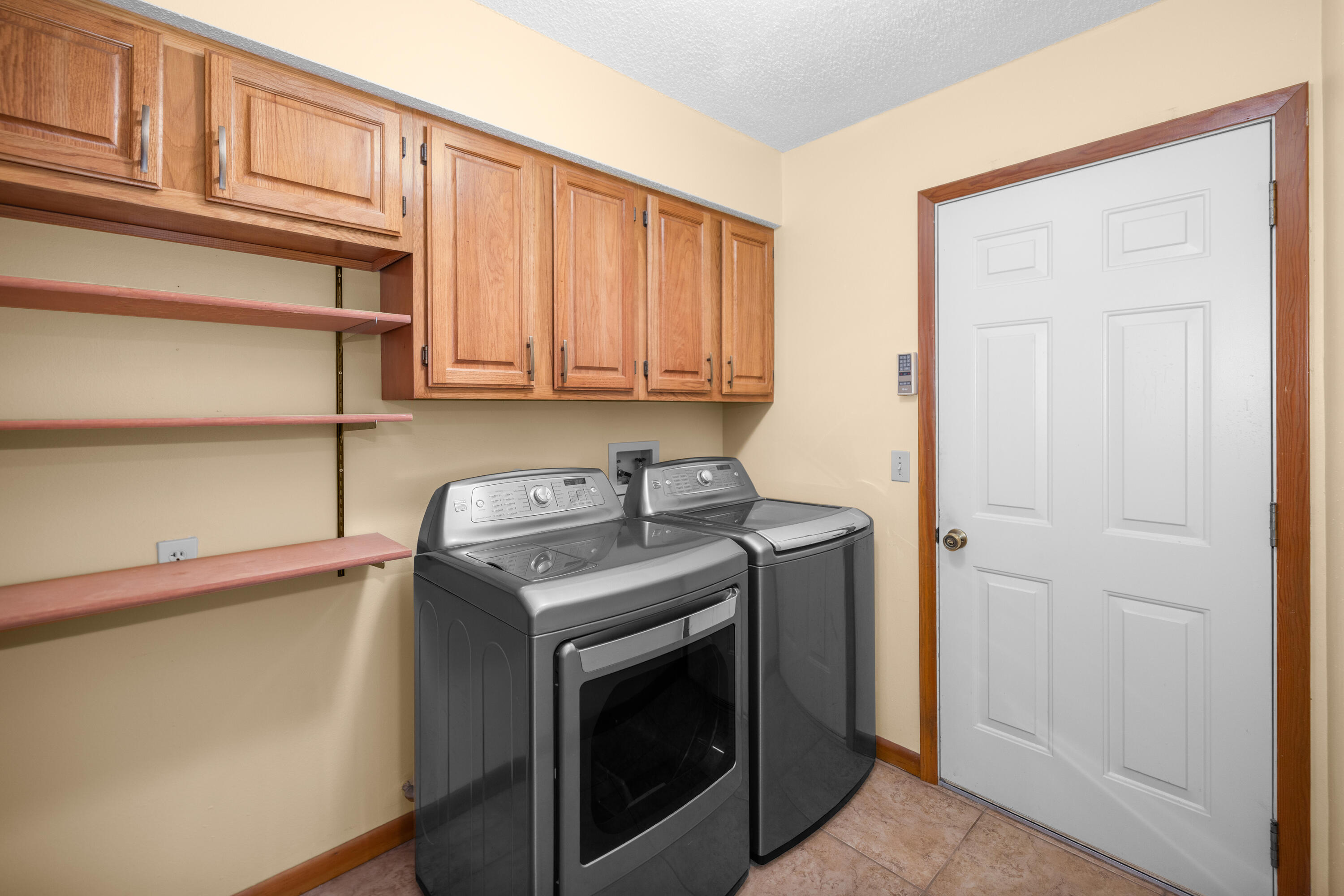 CEDAR RIDGE PH 4 - Residential