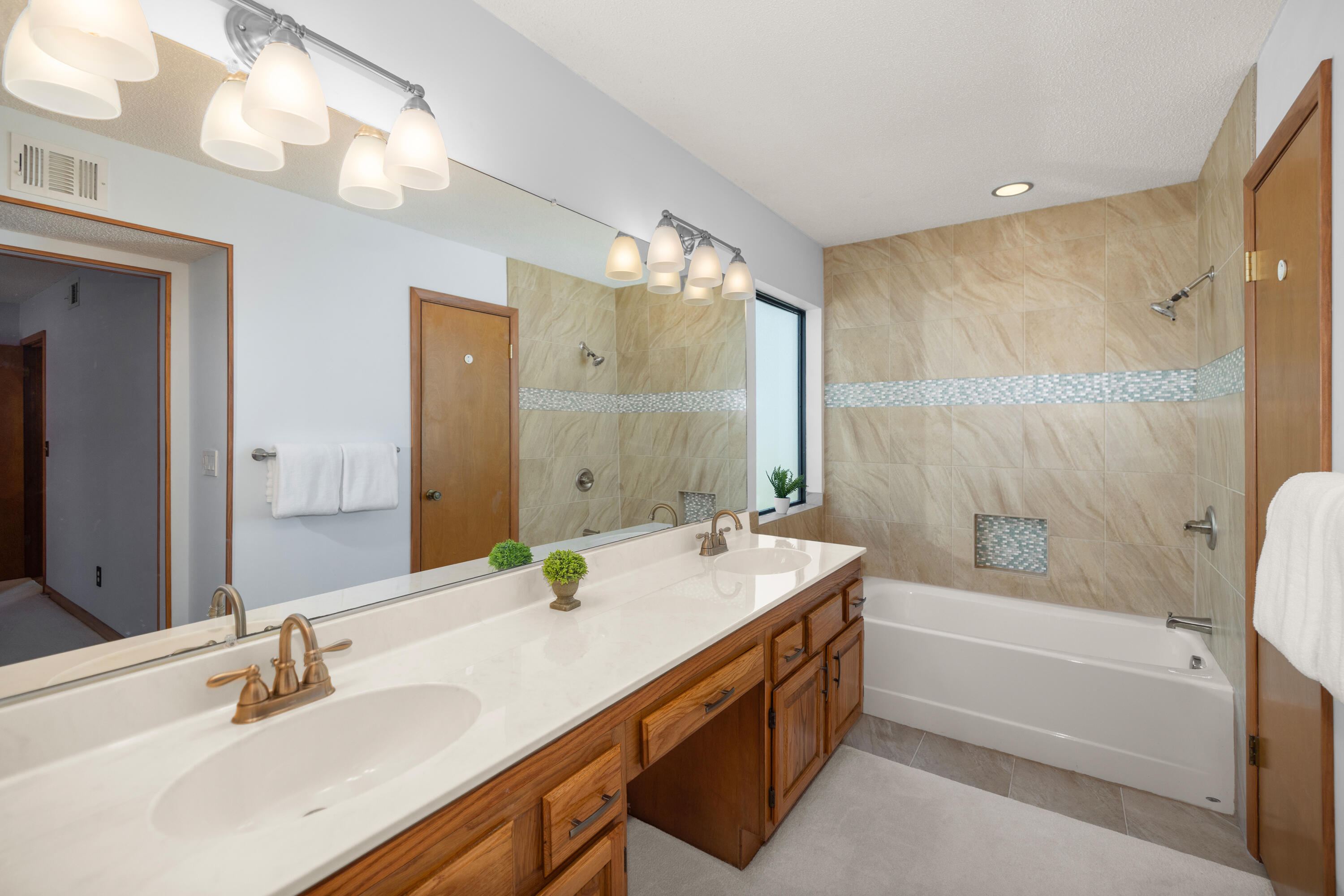 CEDAR RIDGE PH 4 - Residential