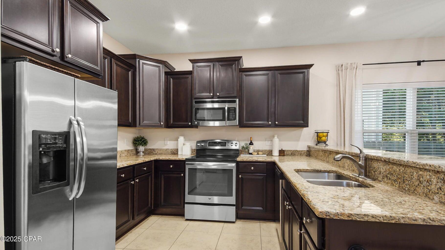 Mosaic Oaks - Residential