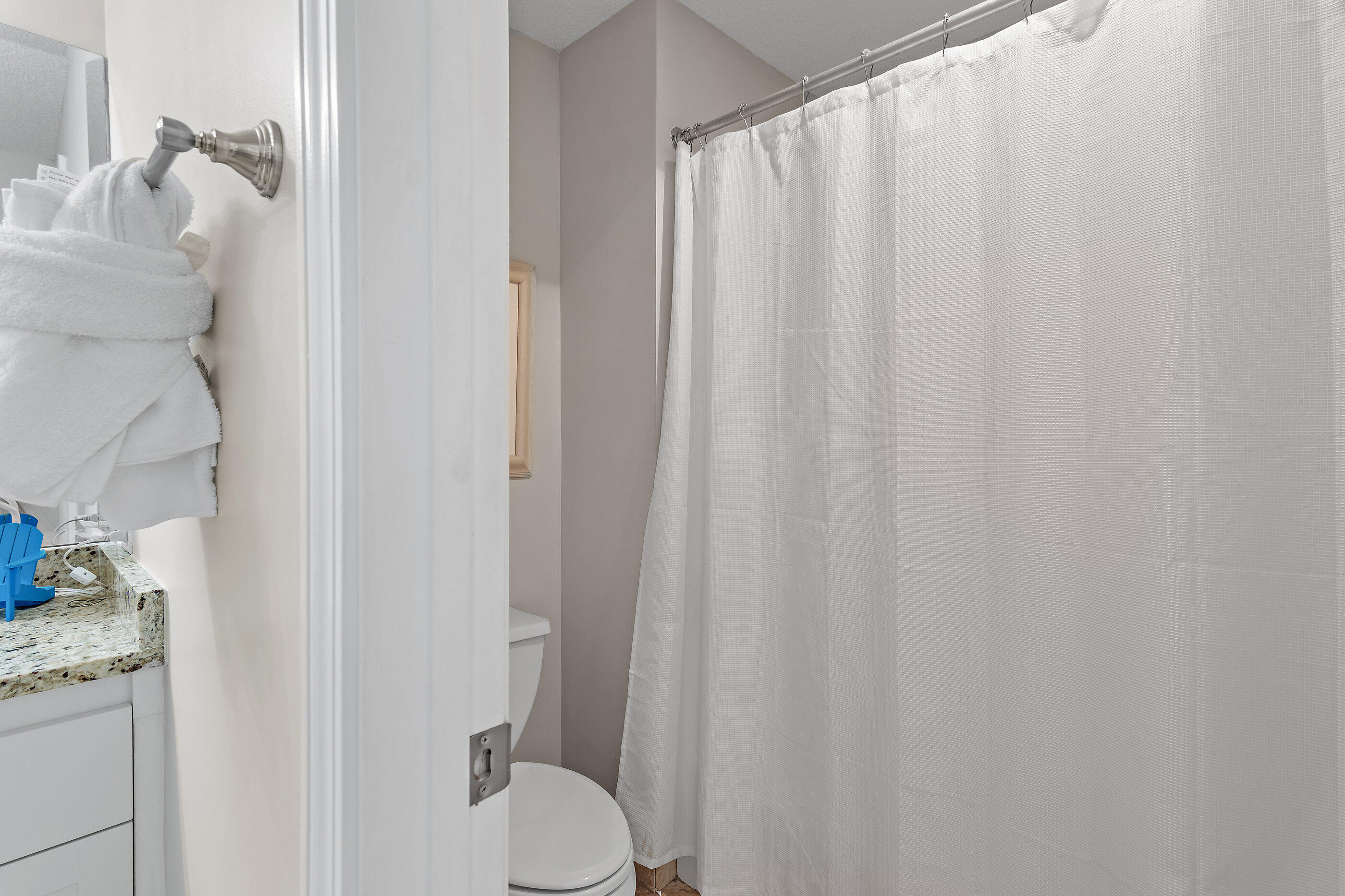 LEEWARD KEY - Residential