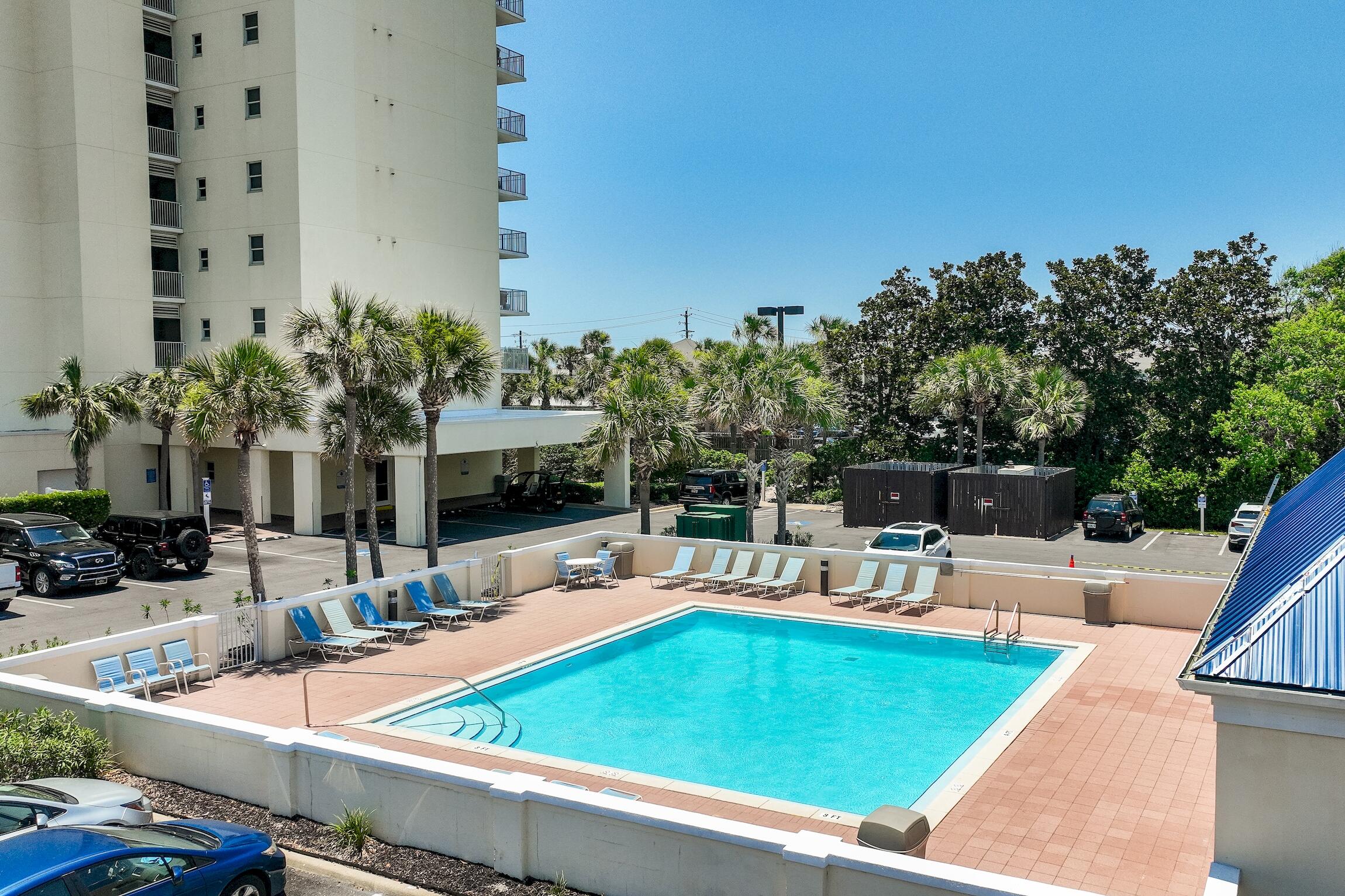 LEEWARD KEY - Residential