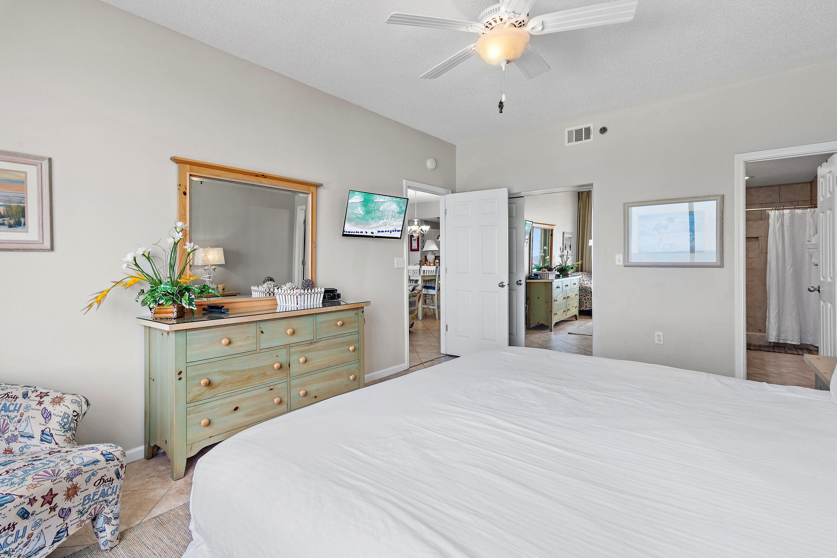 LEEWARD KEY - Residential