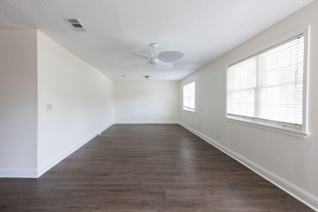 WELLINGTON FOREST - Residential