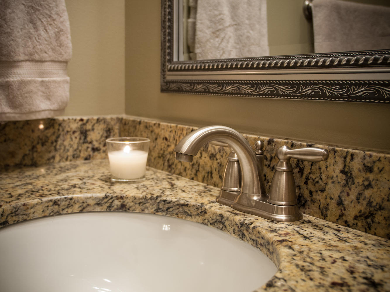 HAWK'S LANDING - Residential