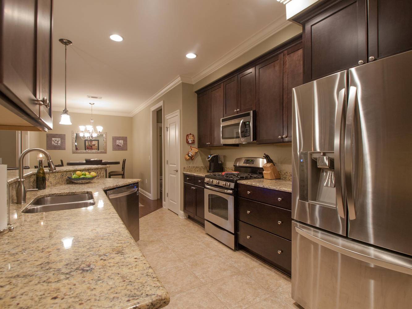 HAWK'S LANDING - Residential