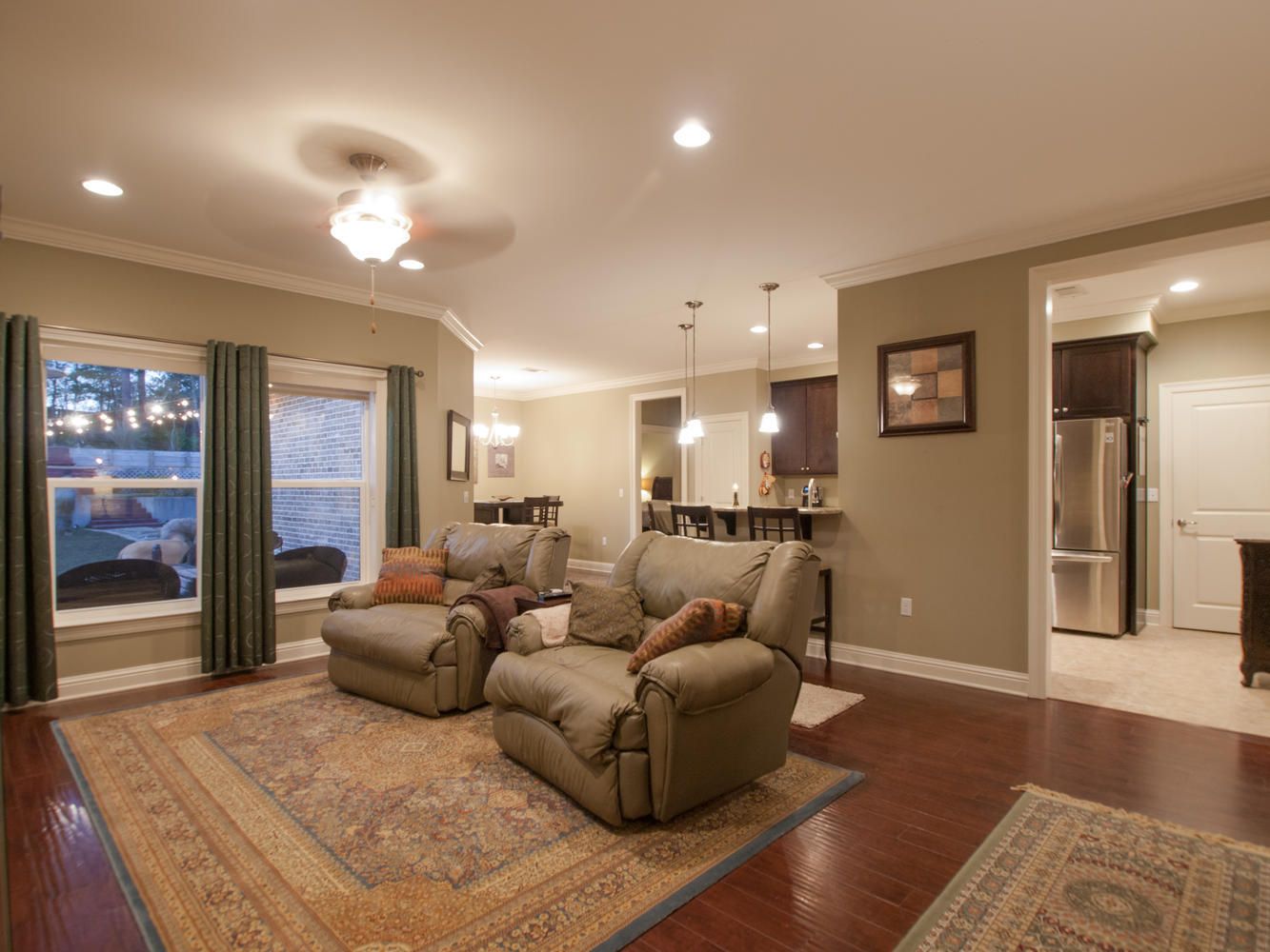 HAWK'S LANDING - Residential