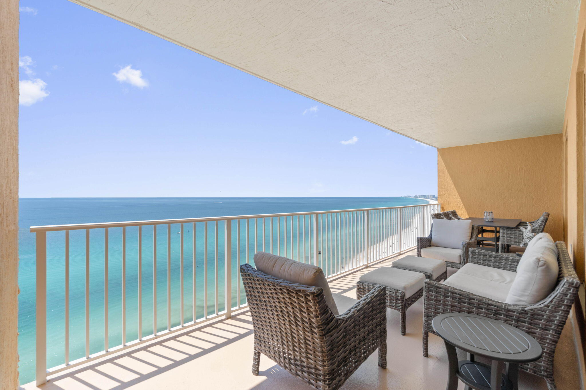 TREASURE ISLAND - Residential