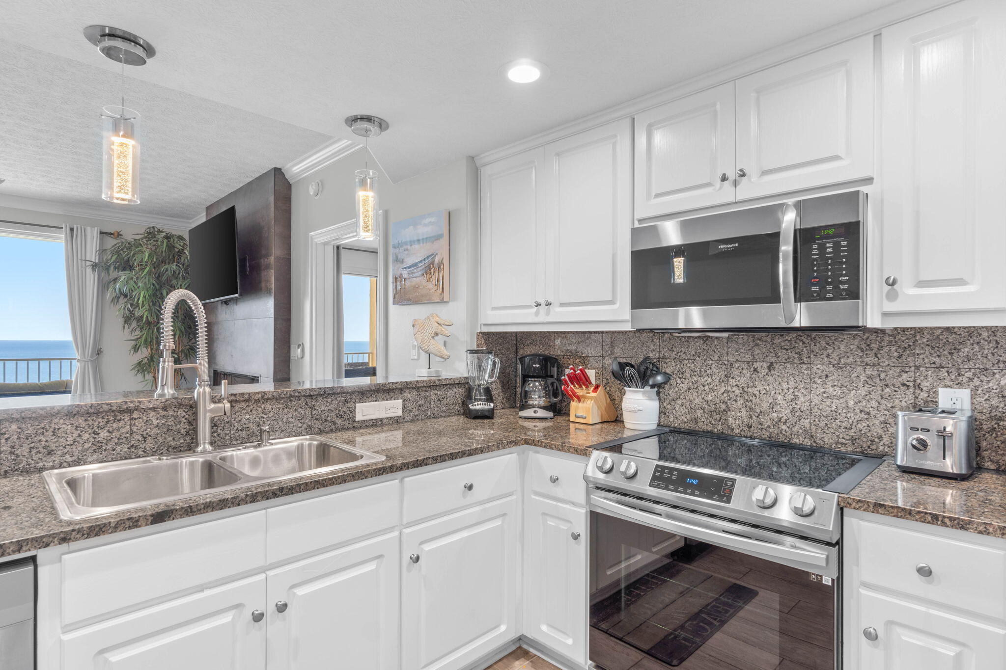 TREASURE ISLAND - Residential