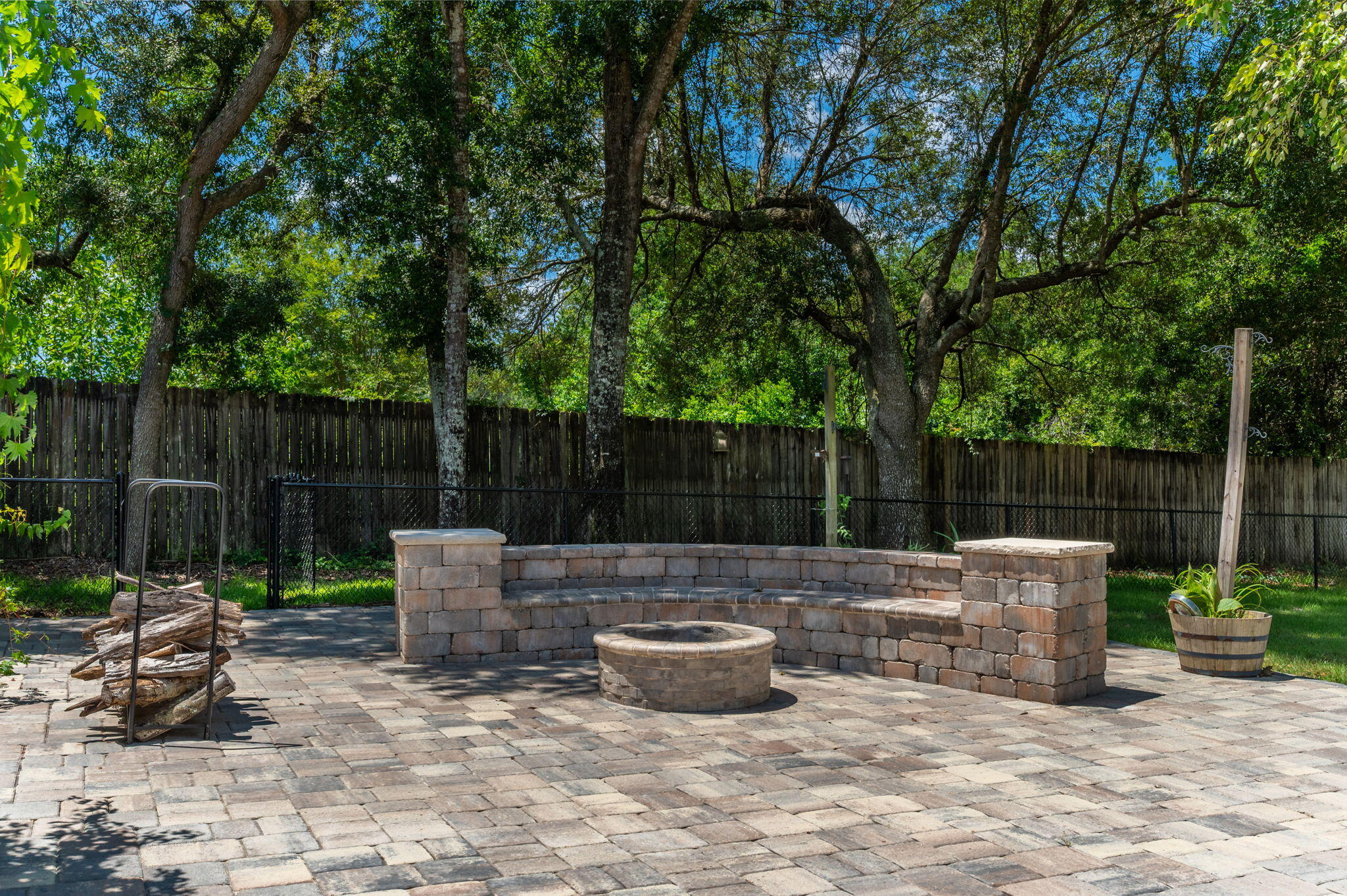 WOODLAND SHORES - Residential