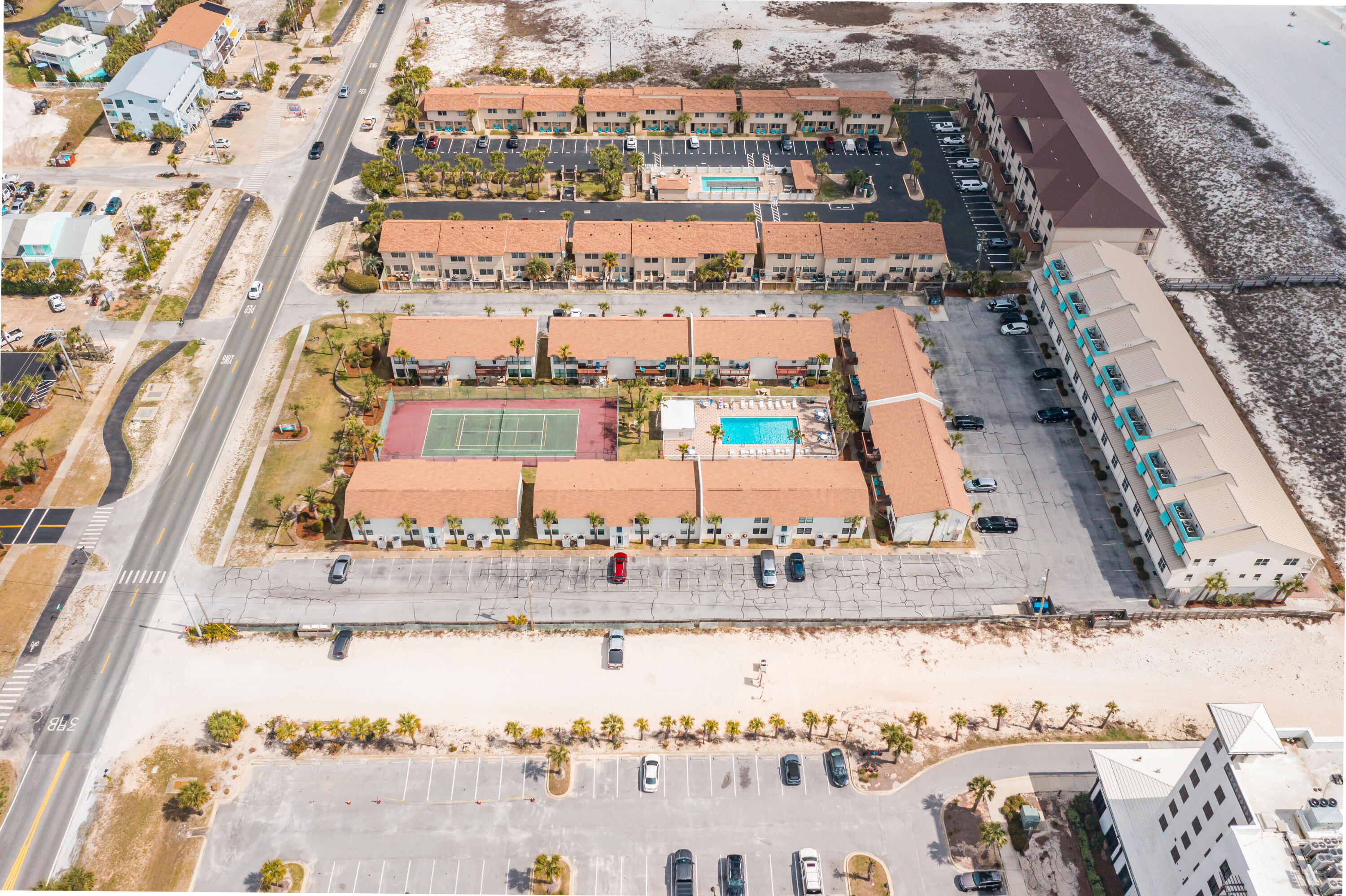 BEACHVIEW CONDOMINIUM - Residential
