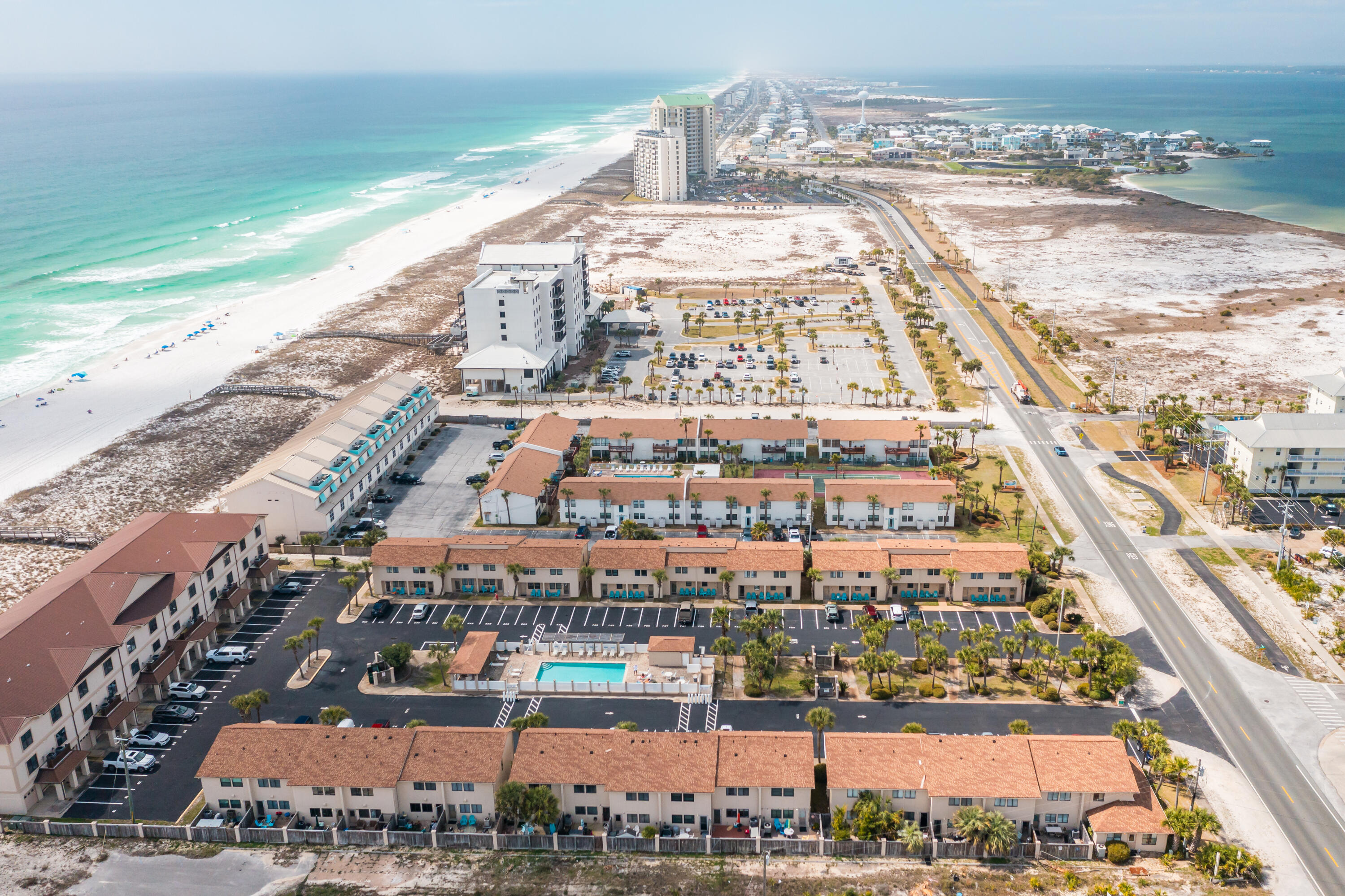 BEACHVIEW CONDOMINIUM - Residential